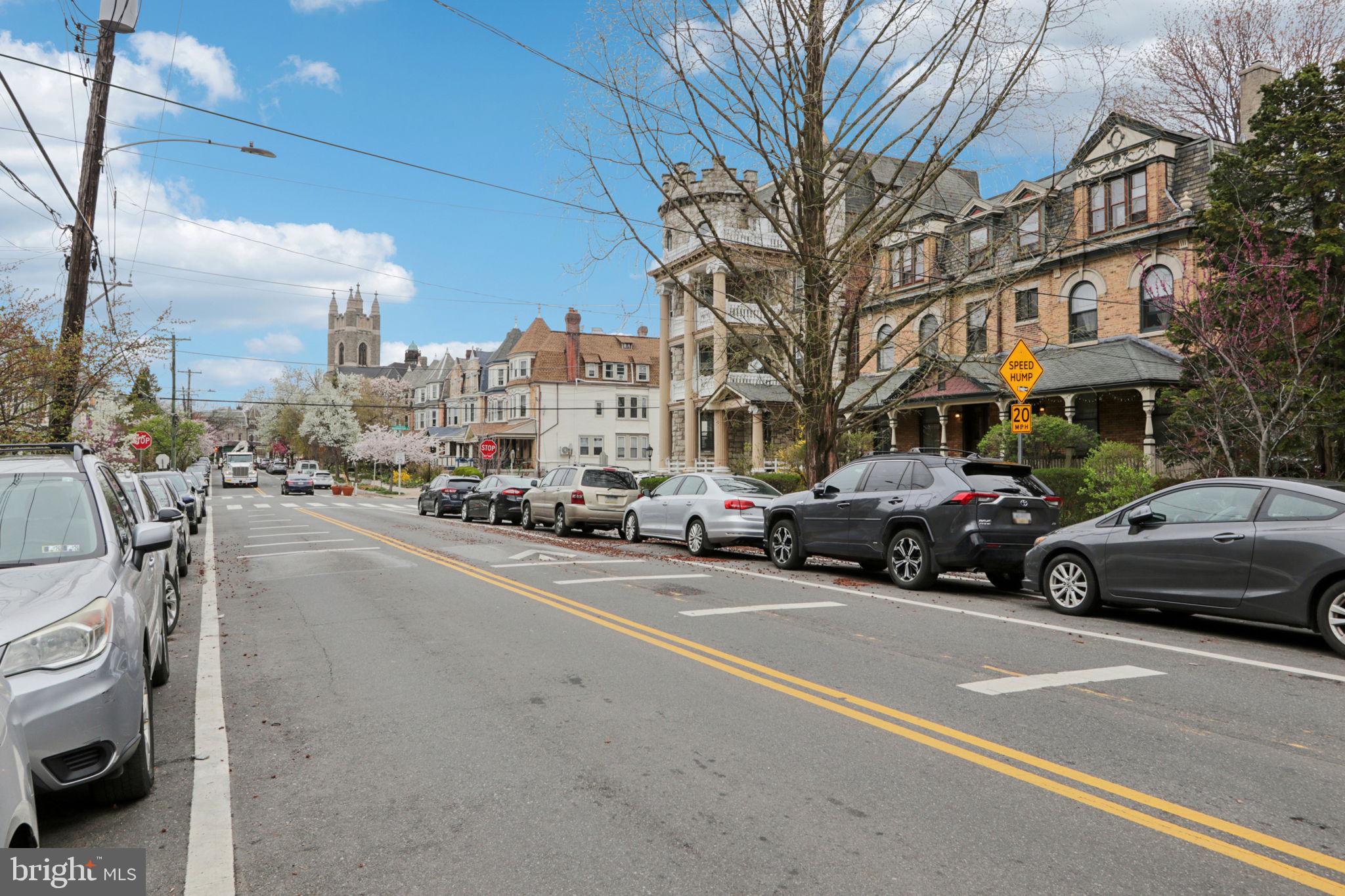 UNIVERSITY CITY - Commercial Sale