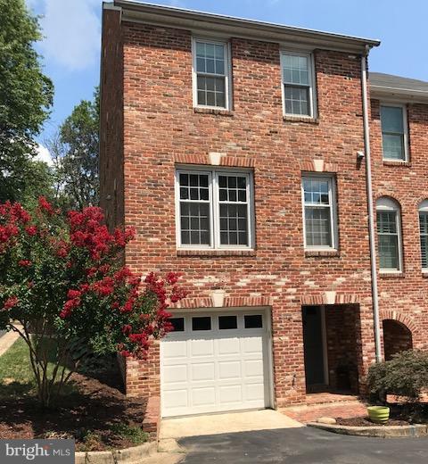 Townhouse For Rent - 119 Shooters Court<br/> Alexandria City County, ALEXANDRIA, VA 22314