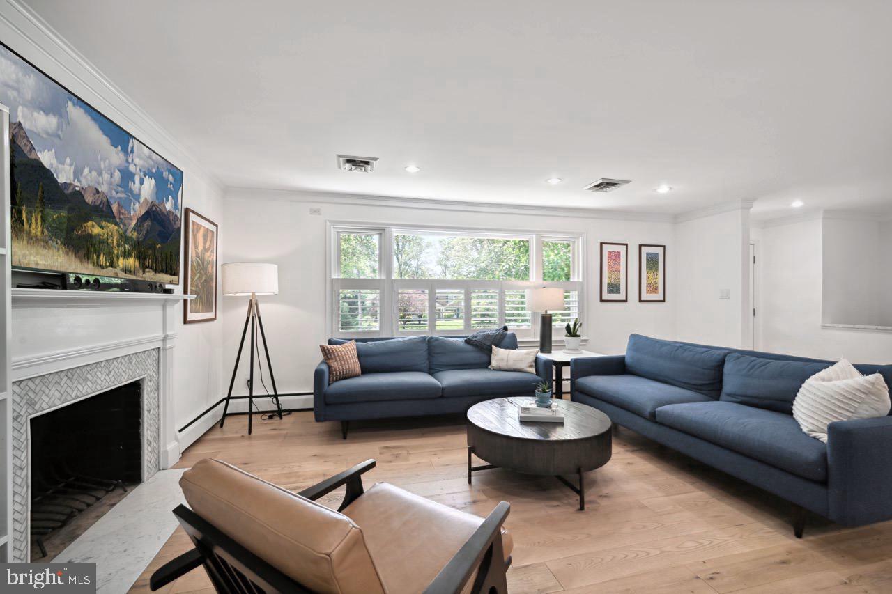 MANTUA - Residential