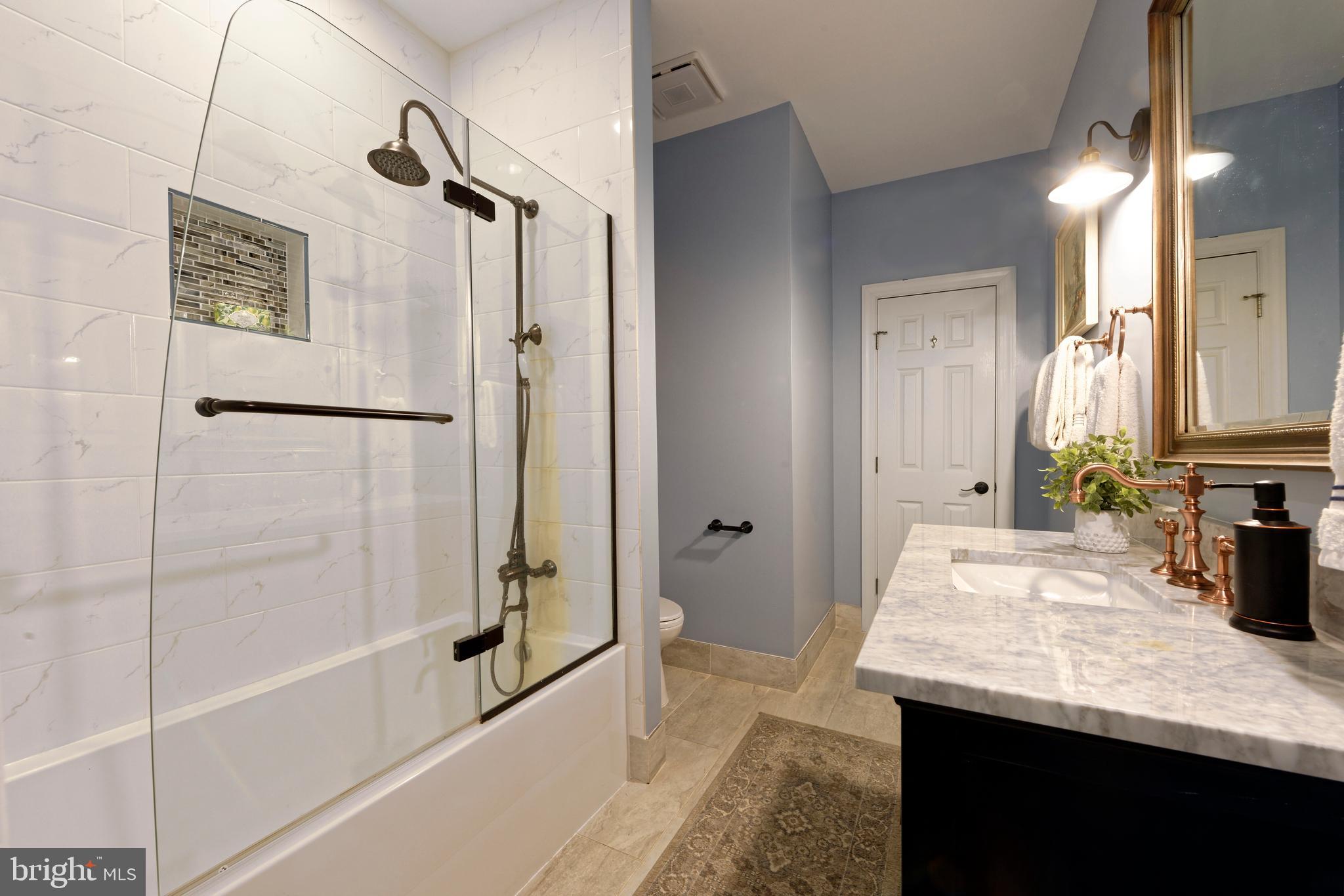 TROUGH HILL - Residential