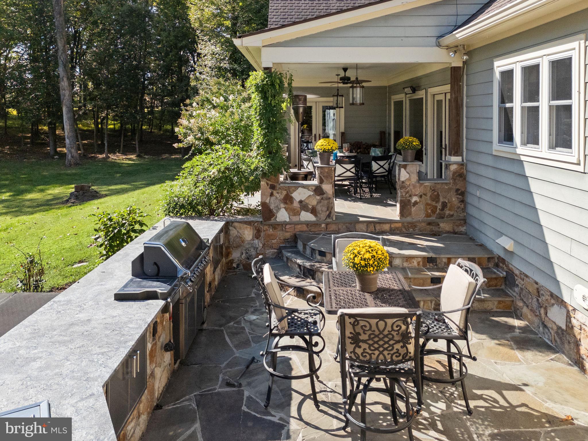 TROUGH HILL - Residential