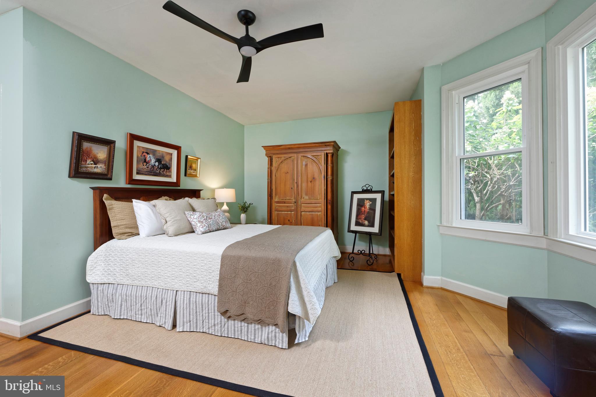 TROUGH HILL - Residential