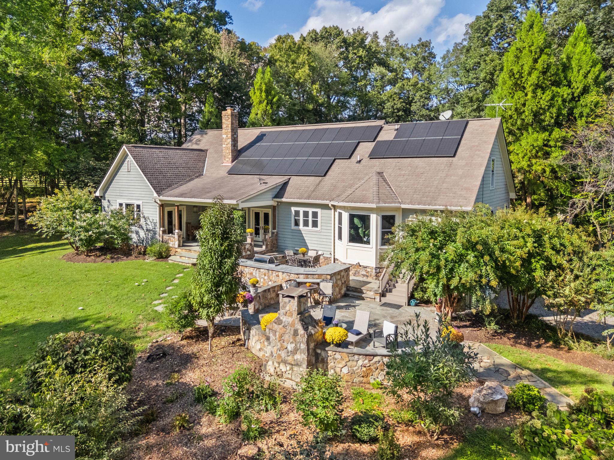 TROUGH HILL - Residential