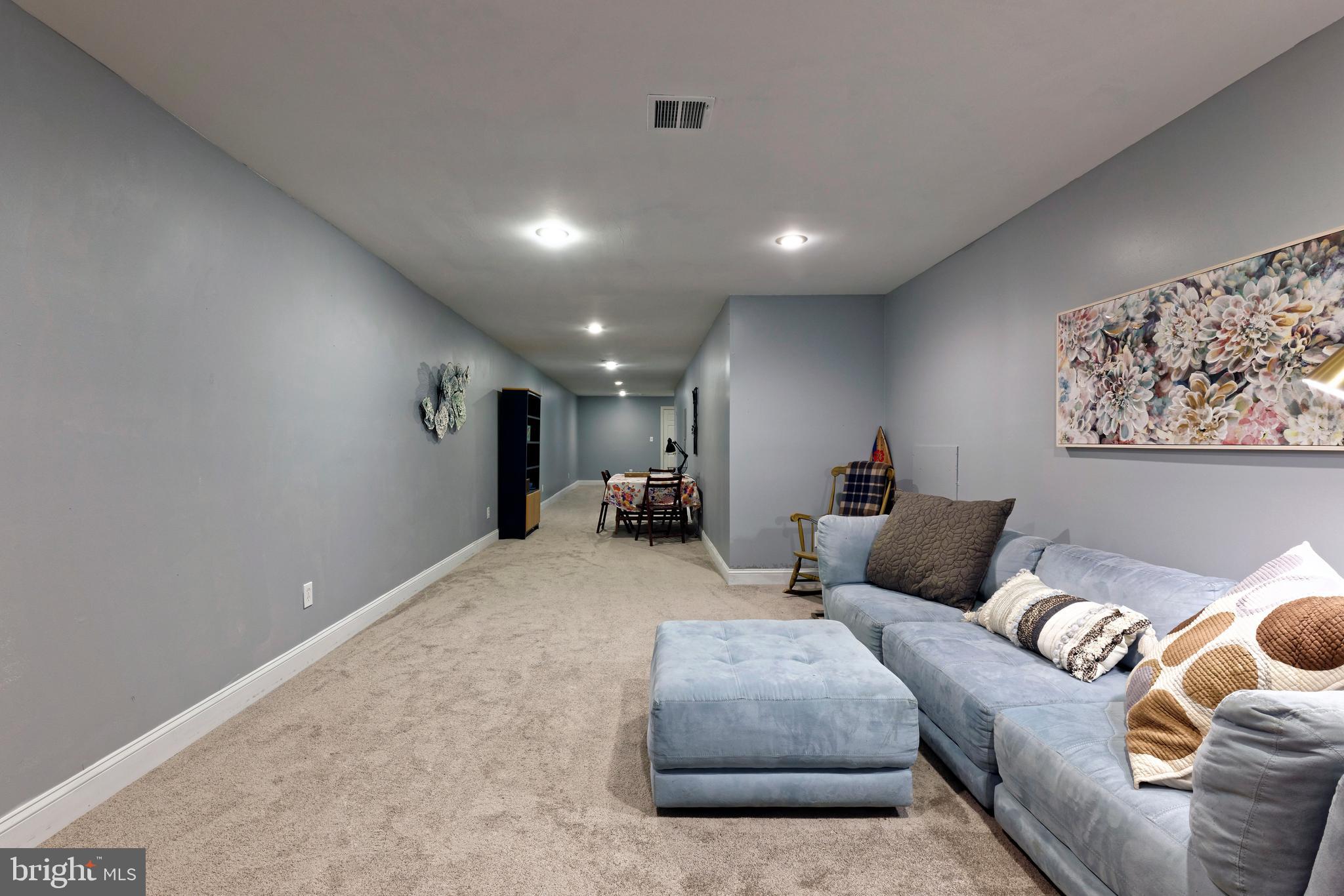 TROUGH HILL - Residential