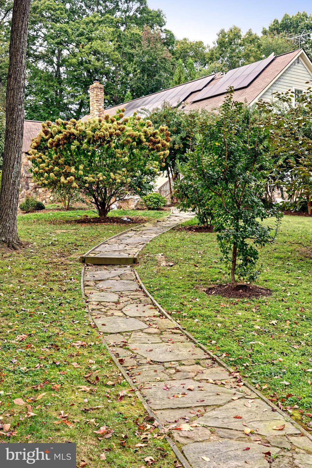 TROUGH HILL - Residential