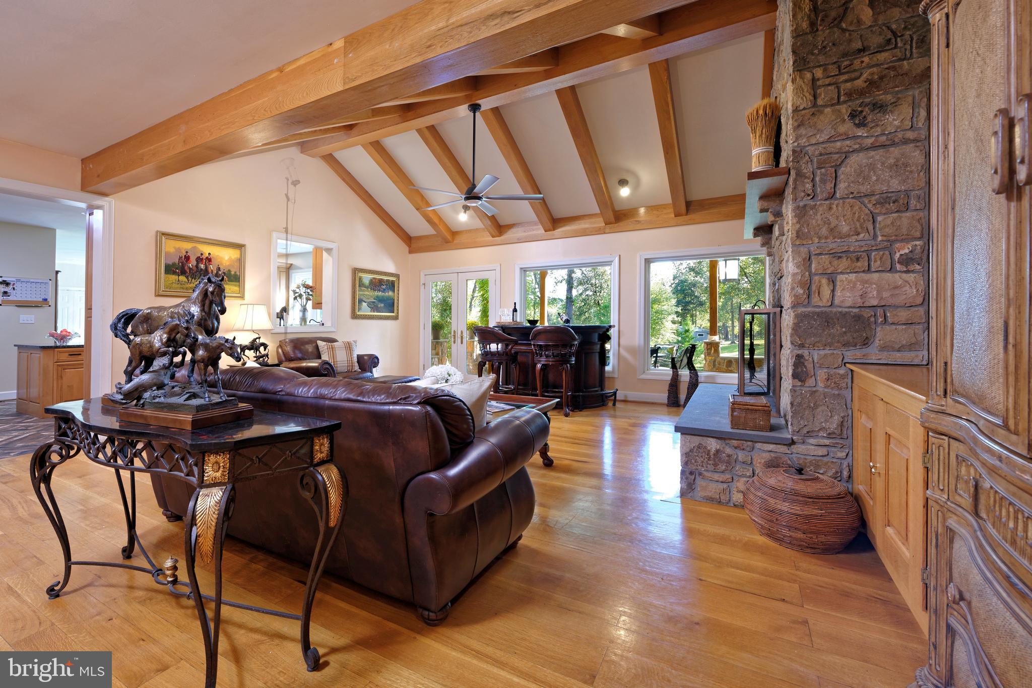 TROUGH HILL - Residential