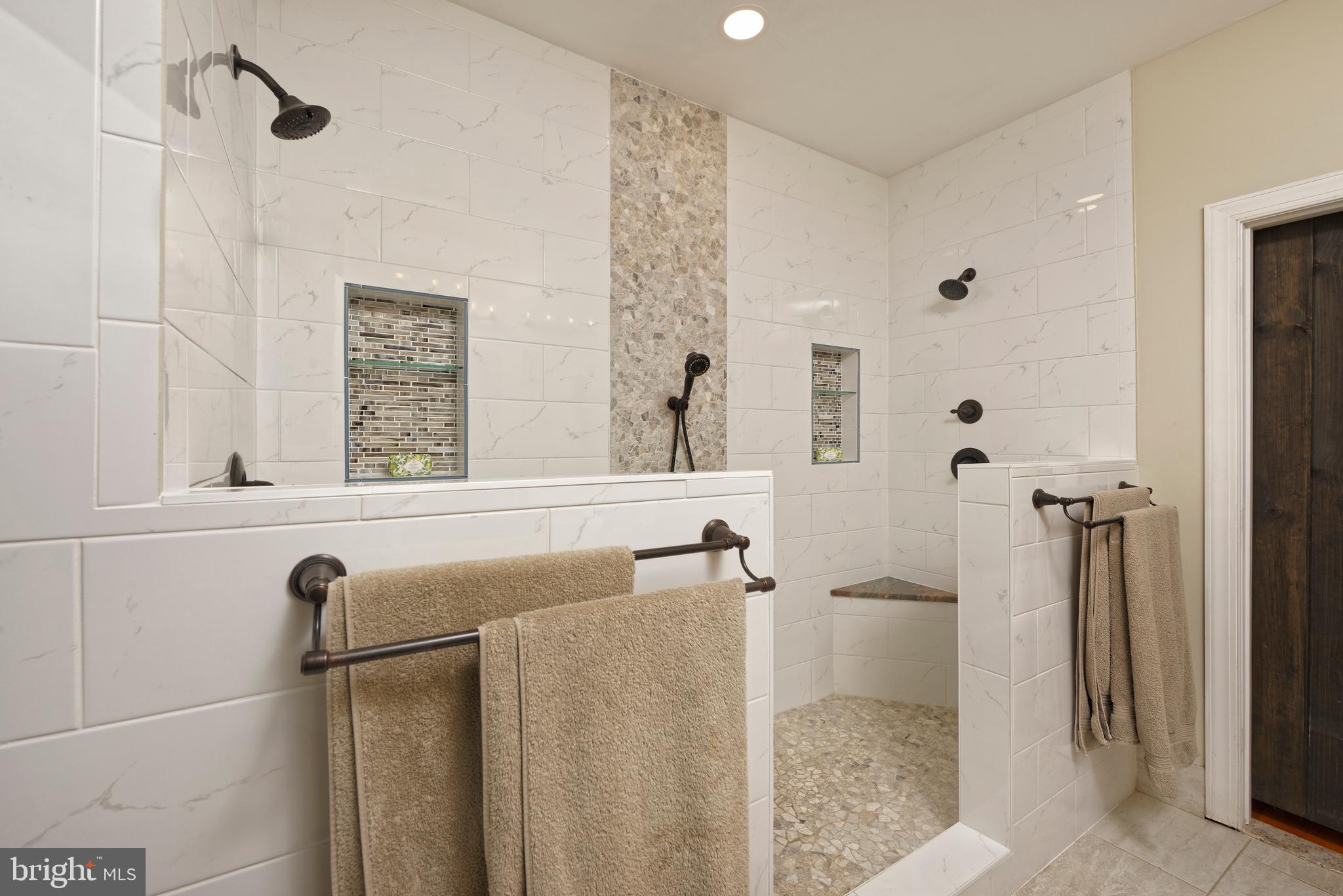 TROUGH HILL - Residential