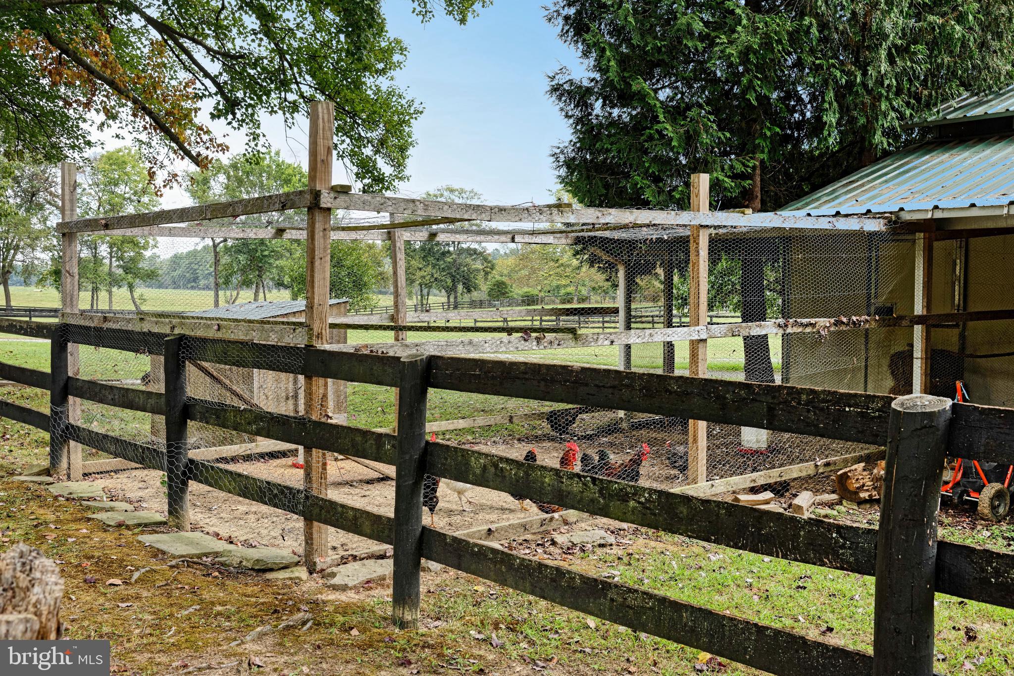 TROUGH HILL - Residential