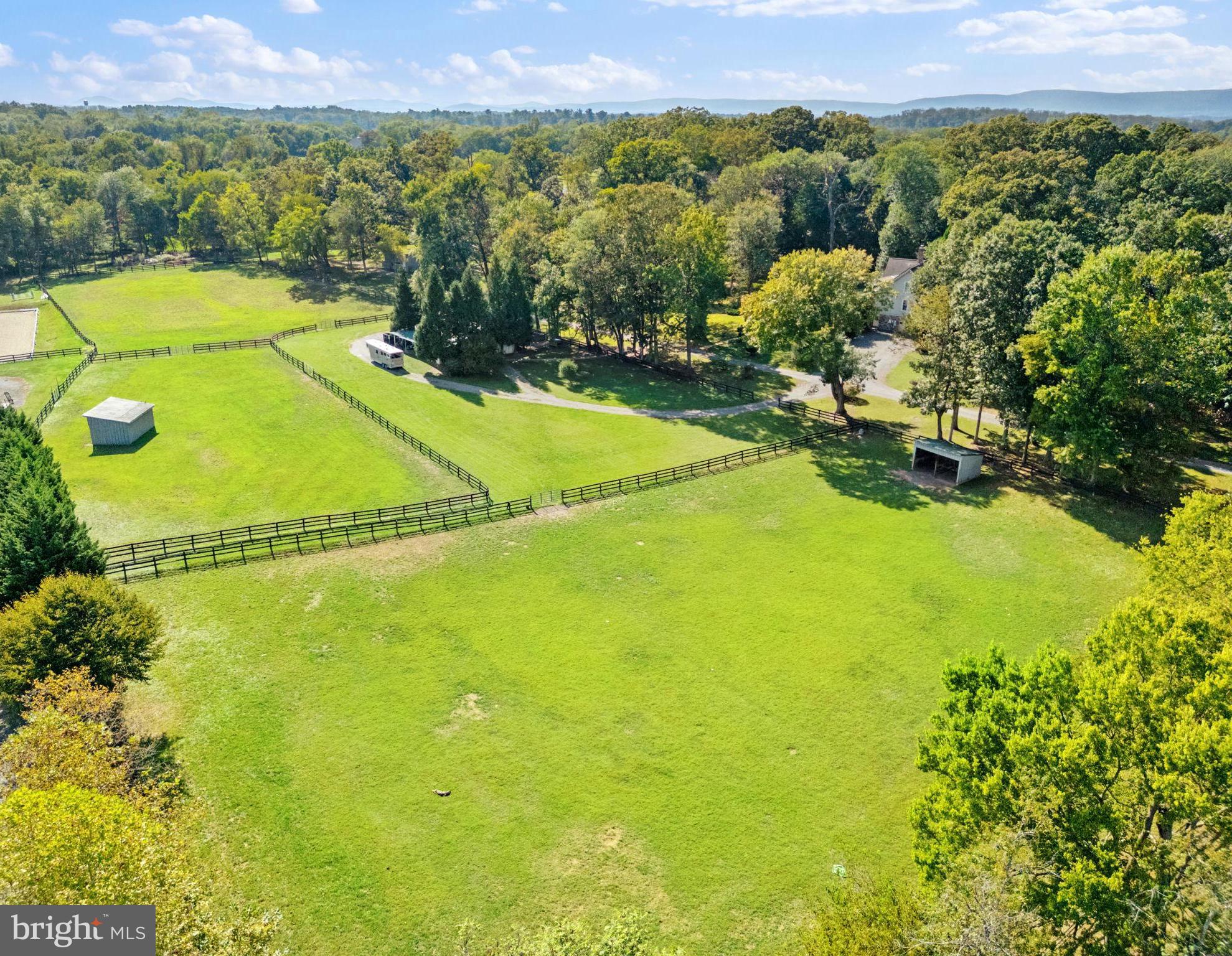 TROUGH HILL - Residential