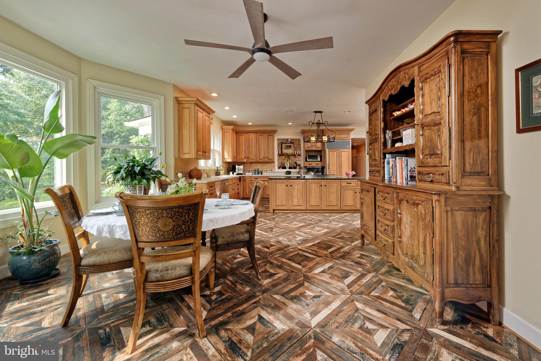 TROUGH HILL - Residential