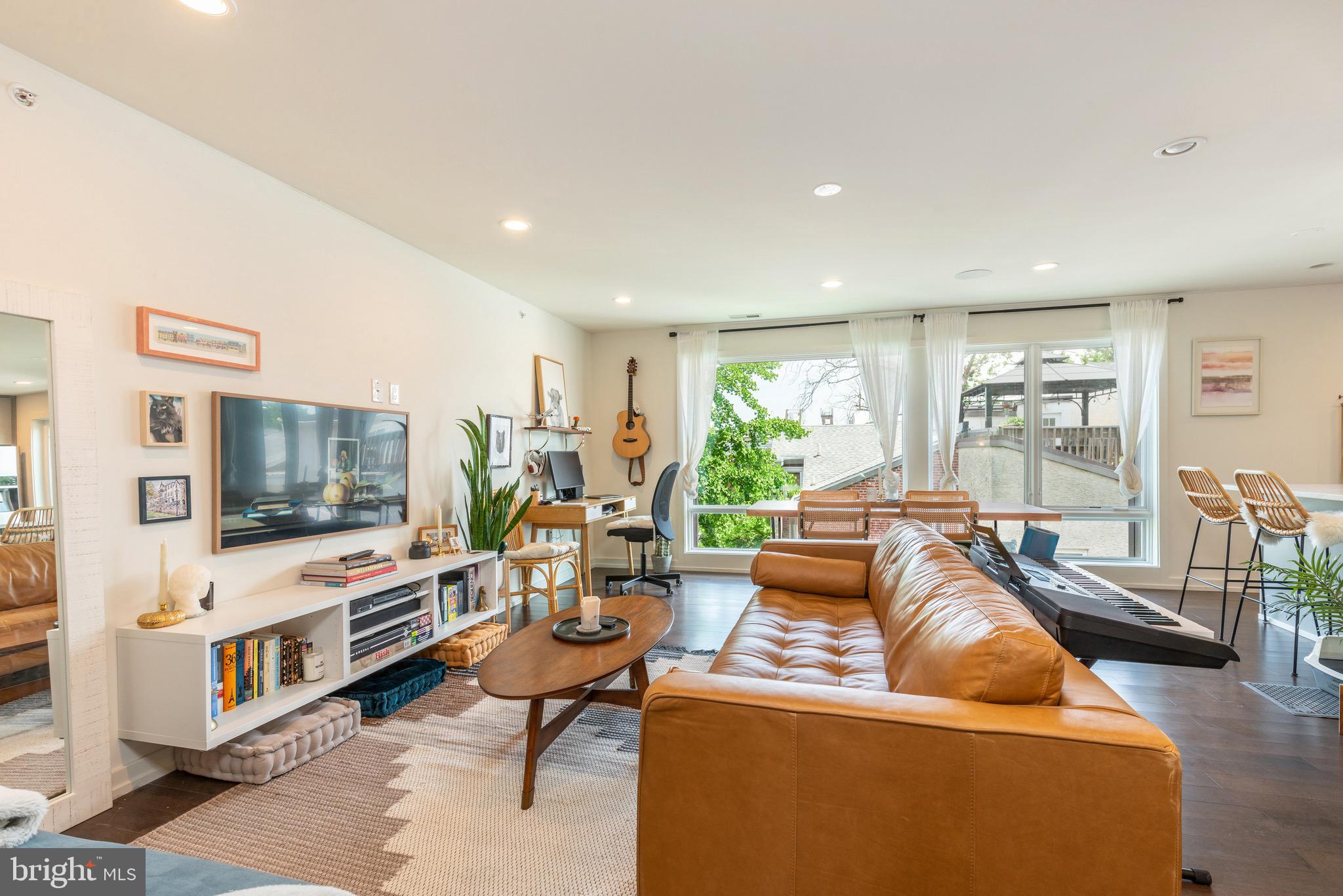 BELLA VISTA - Residential