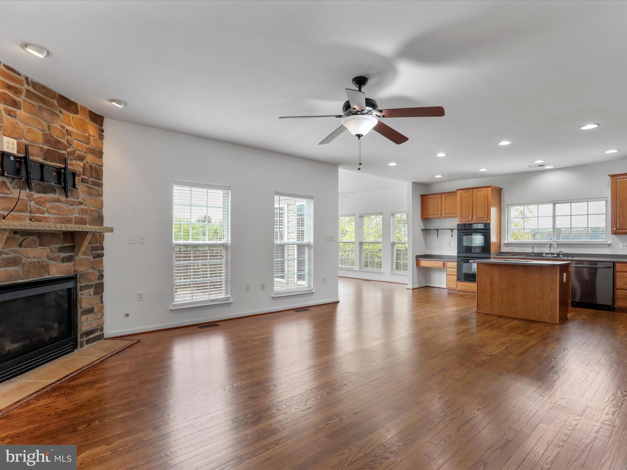 LIBERTY RUN - Residential