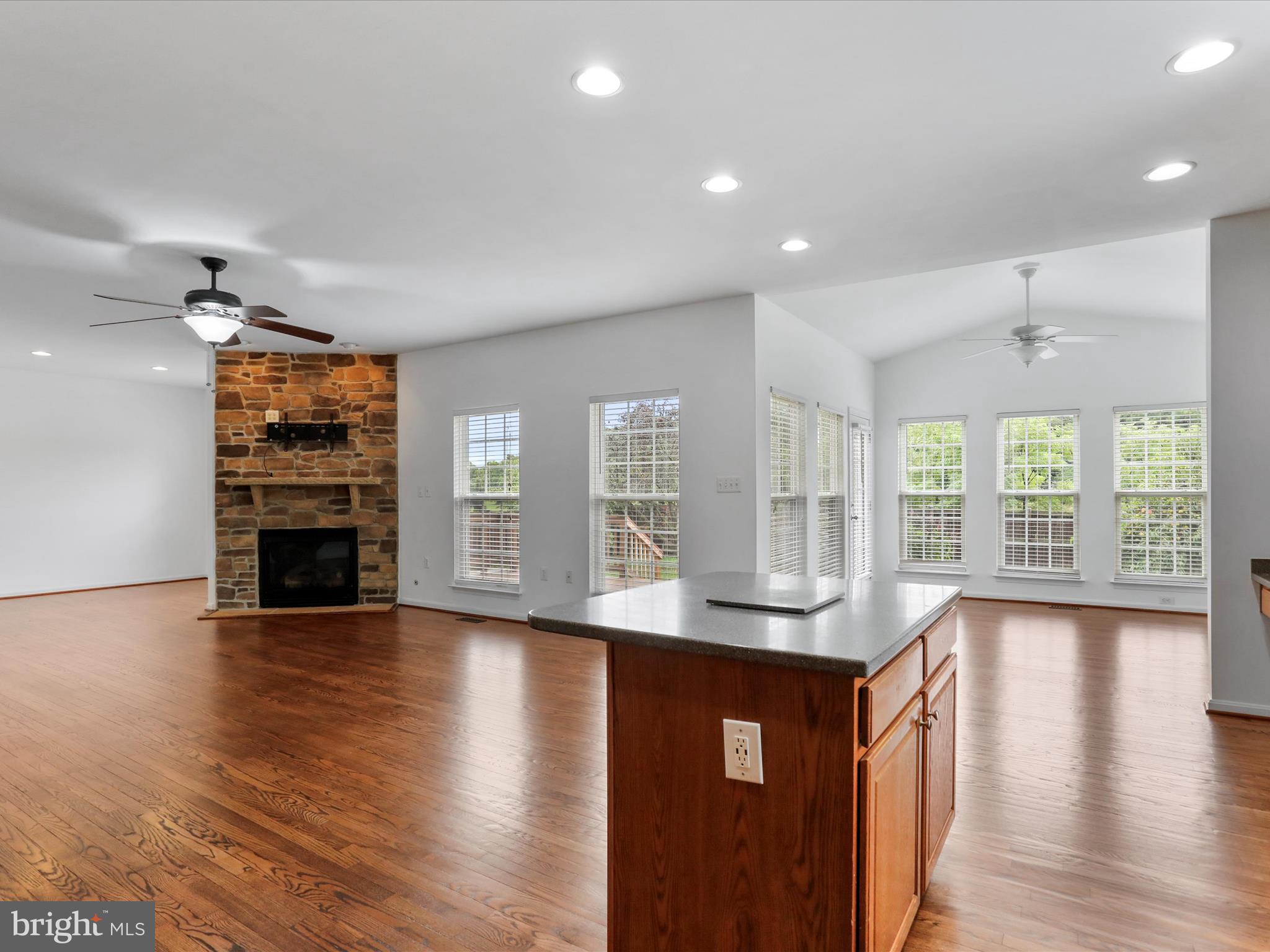 LIBERTY RUN - Residential