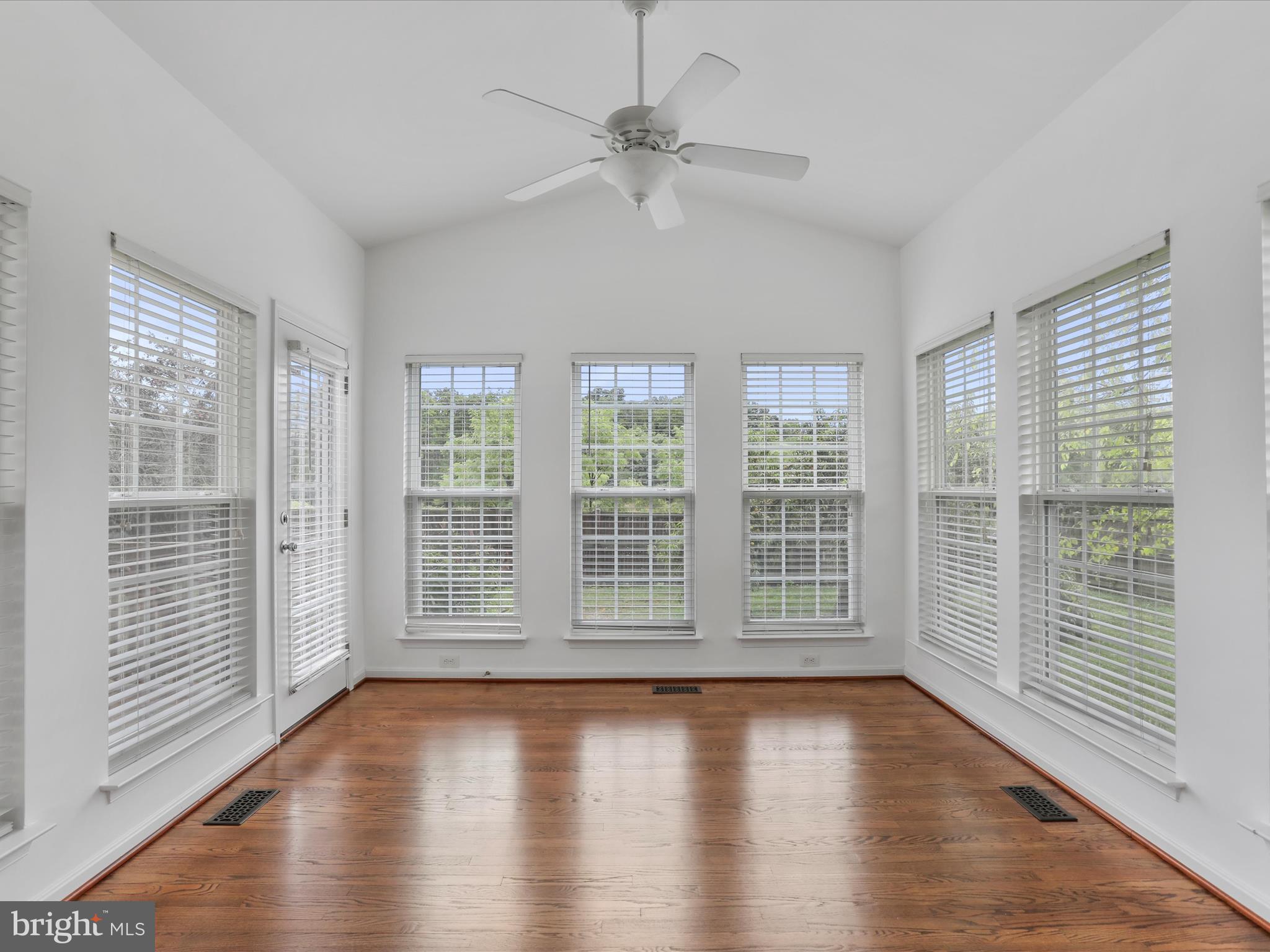 LIBERTY RUN - Residential