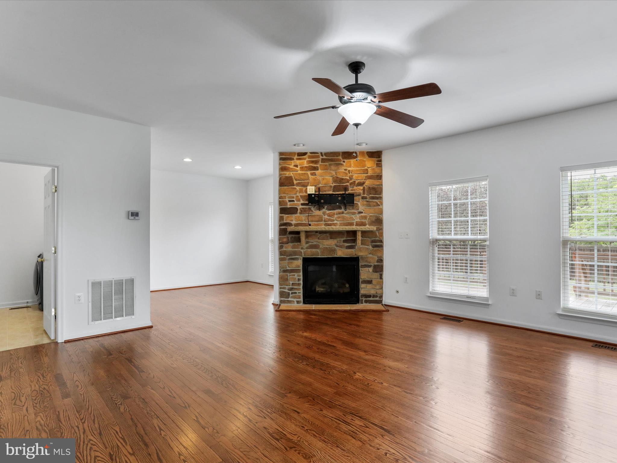 LIBERTY RUN - Residential