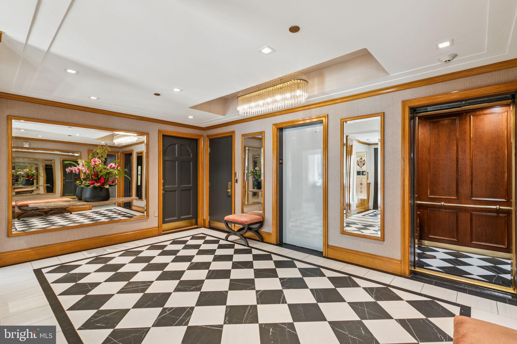 1800 RITTENHOUSE SQUARE 702