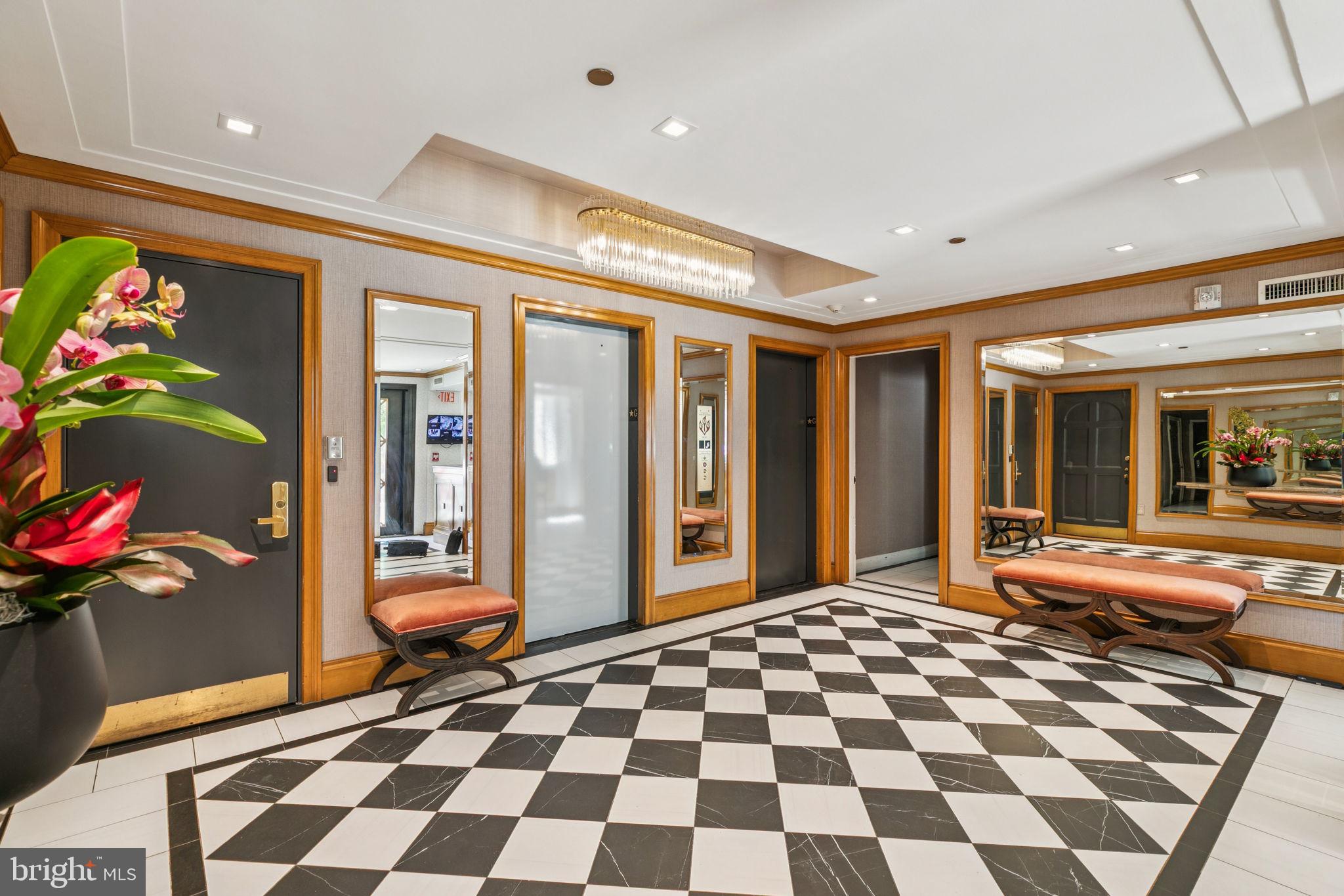 1800 RITTENHOUSE SQUARE 702