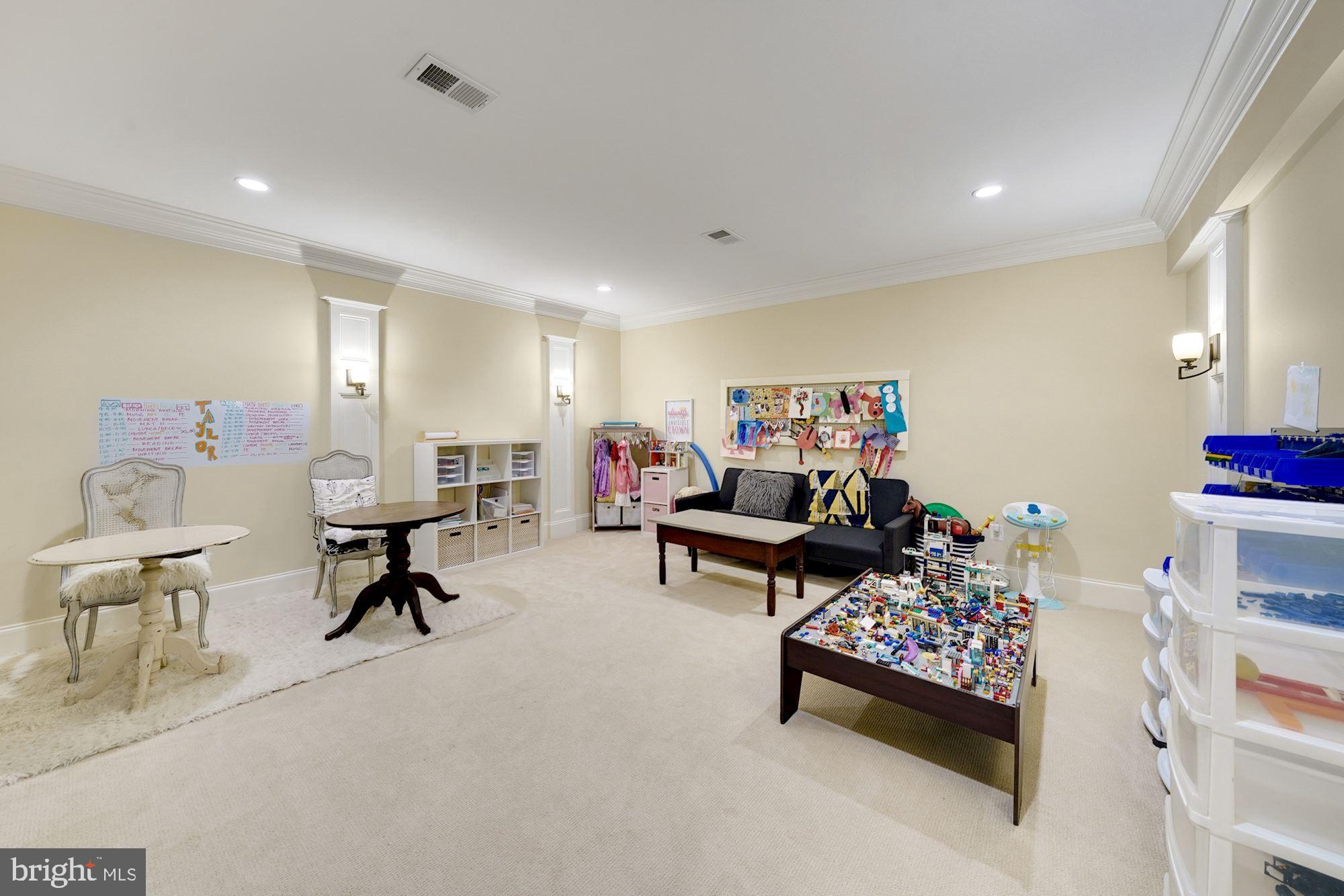 DONALDSON RUN - Residential