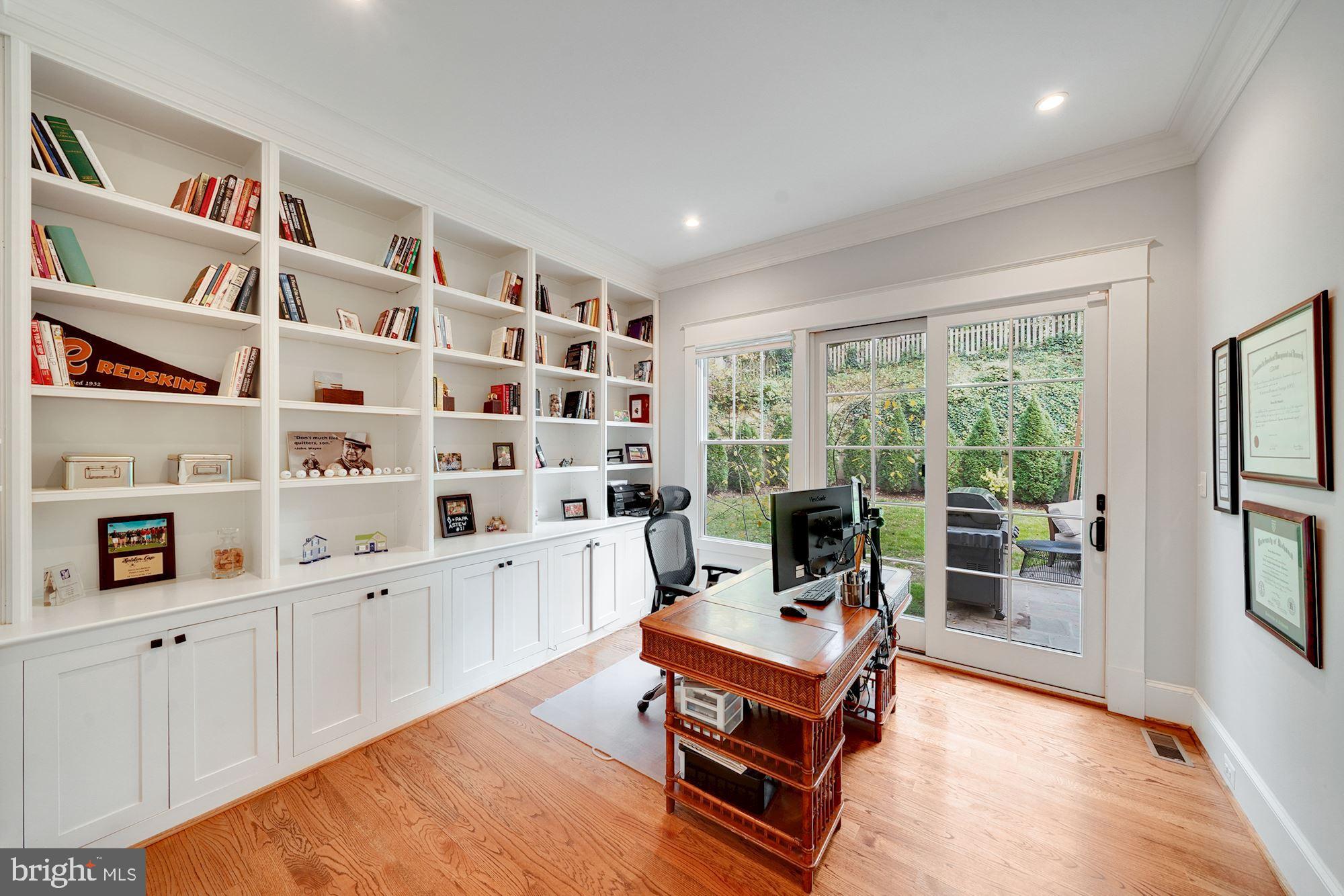 DONALDSON RUN - Residential