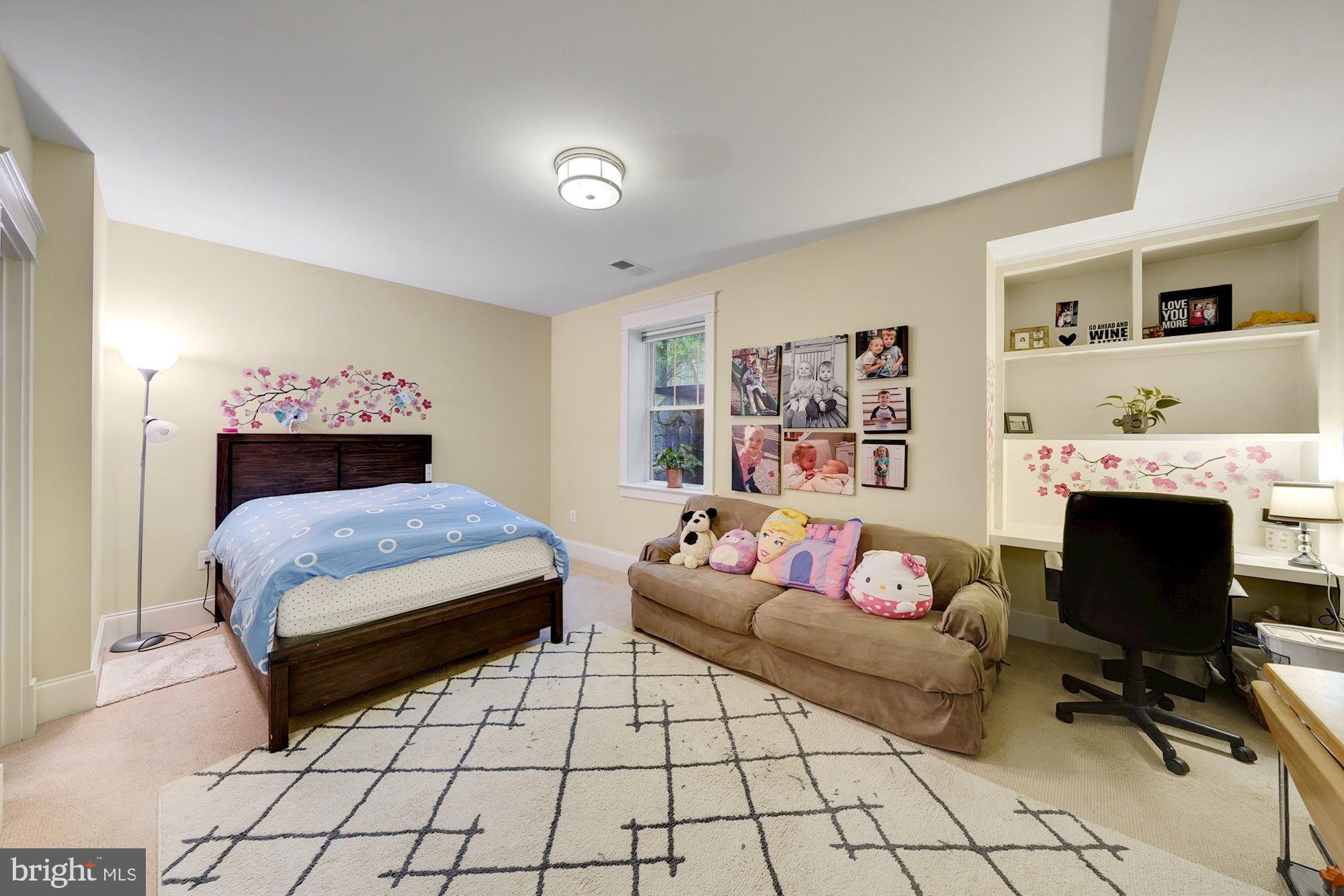 DONALDSON RUN - Residential