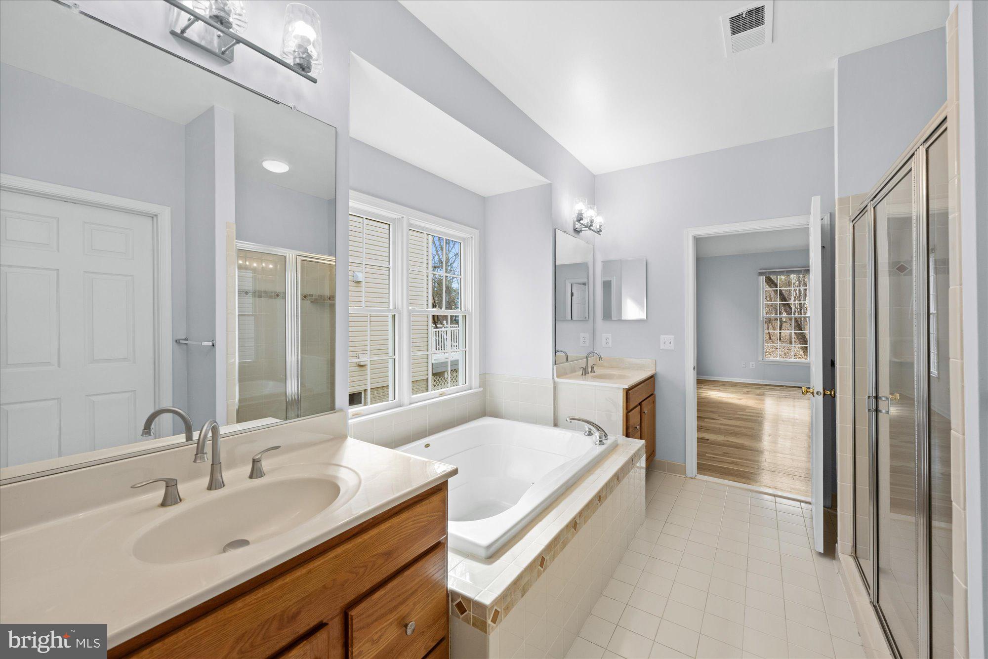 BELMONT COUNTRY CLUB - Residential