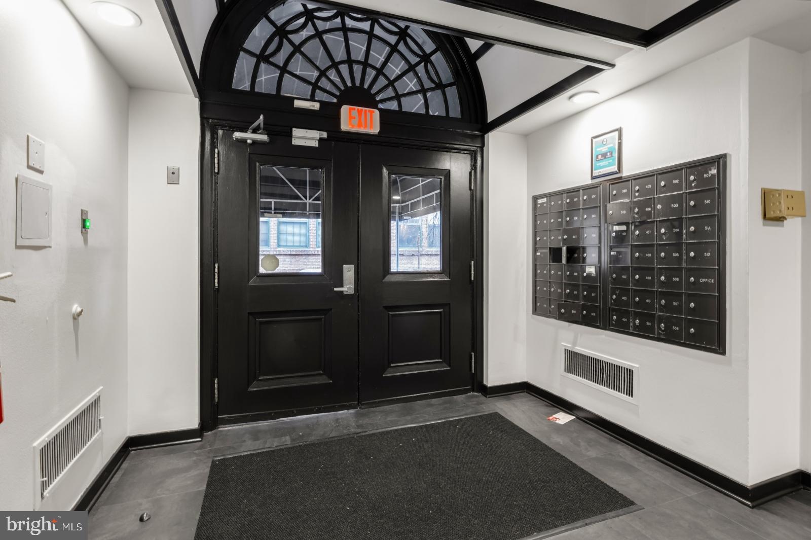 OLD CITY - Residential Lease