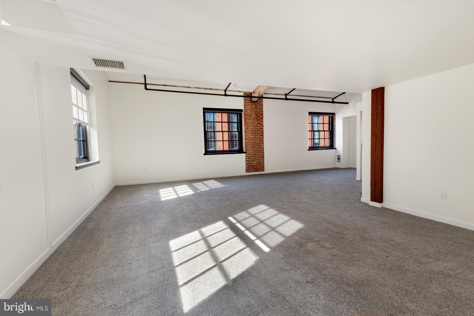 OLD CITY - Residential Lease