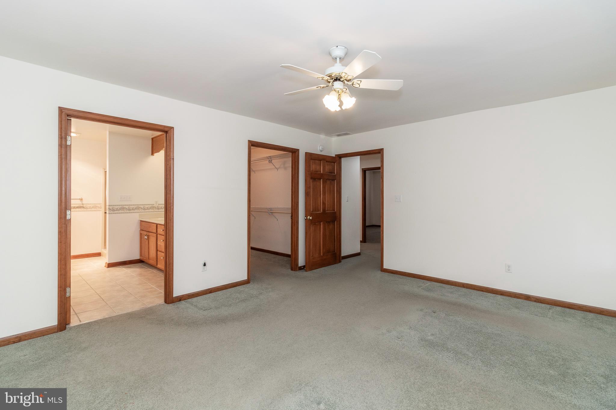 LAKE MONTICELLO - Residential