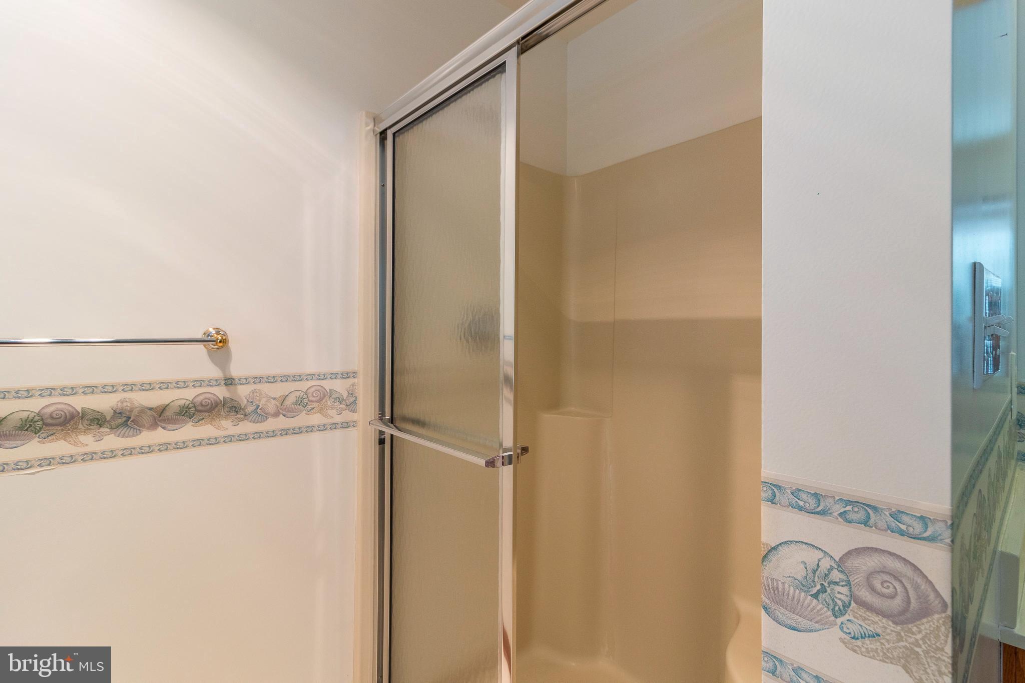 LAKE MONTICELLO - Residential