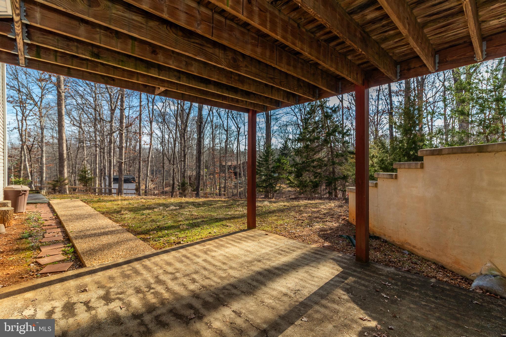 LAKE MONTICELLO - Residential