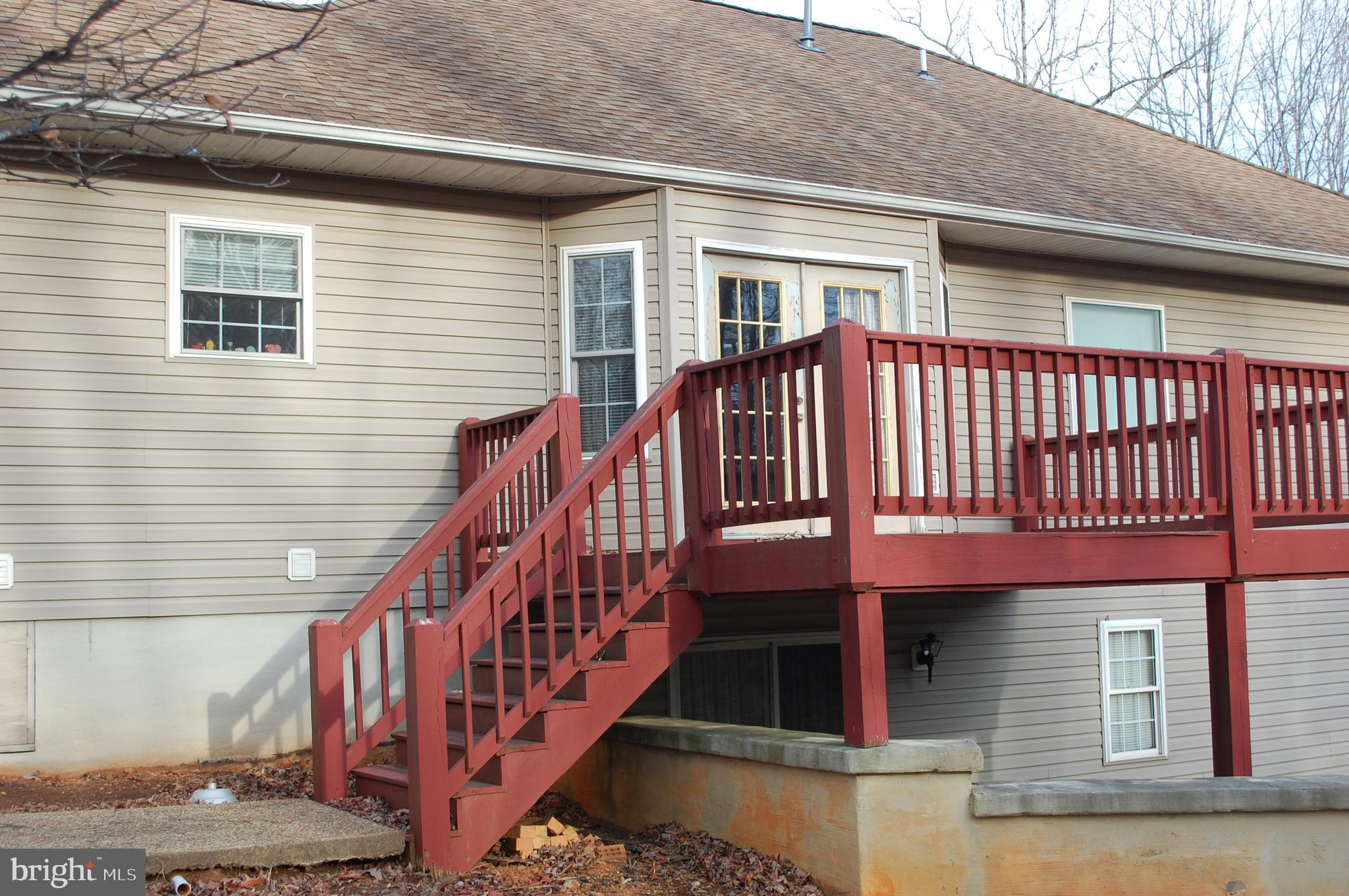 LAKE MONTICELLO - Residential