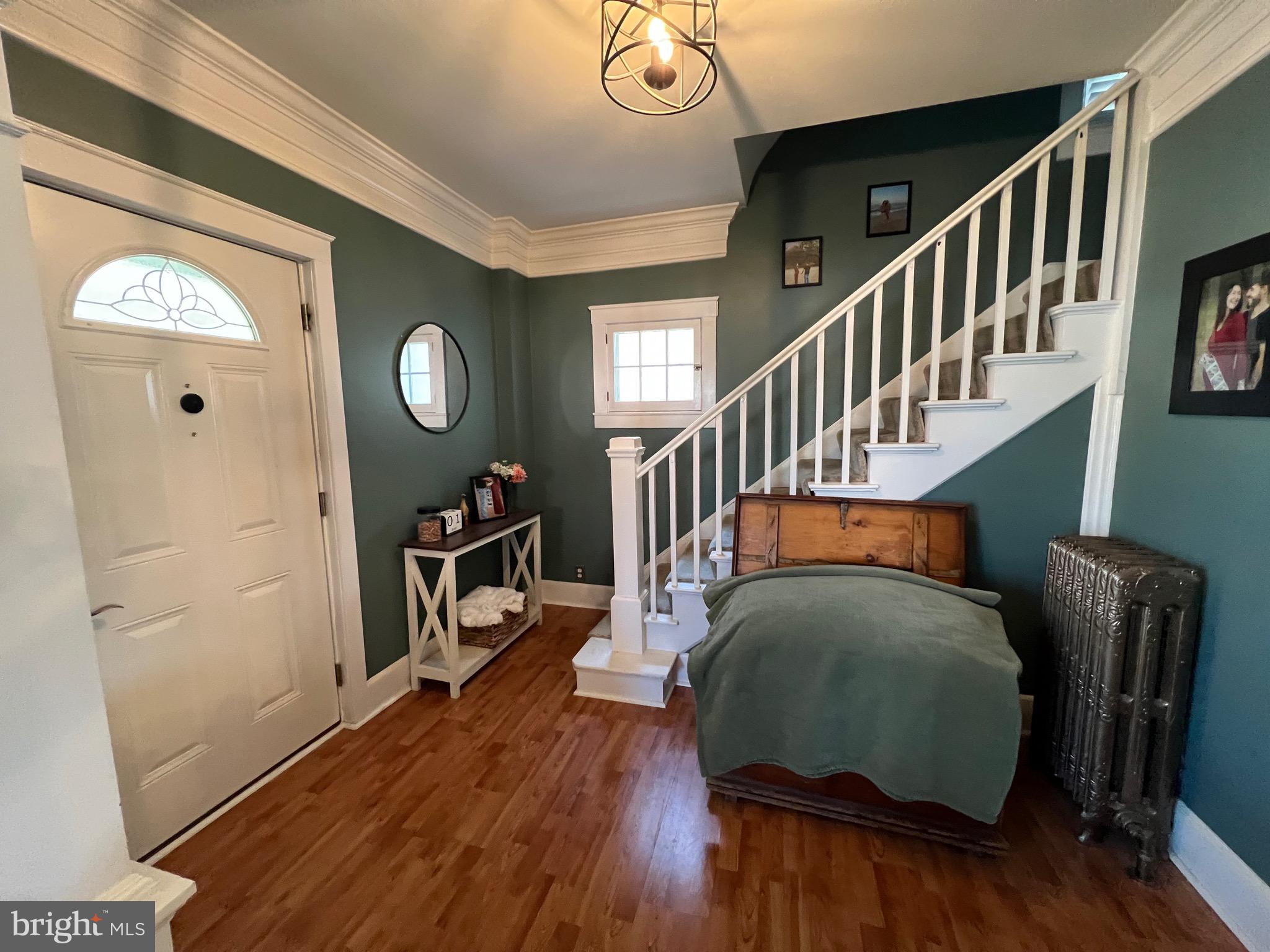 10 E PENN AVENUE