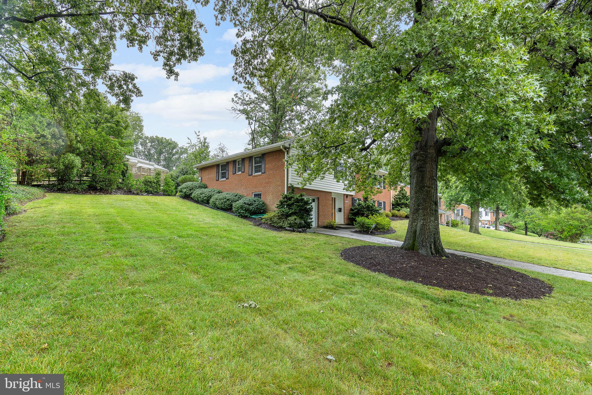 WEST SPRINGFIELD - Residential