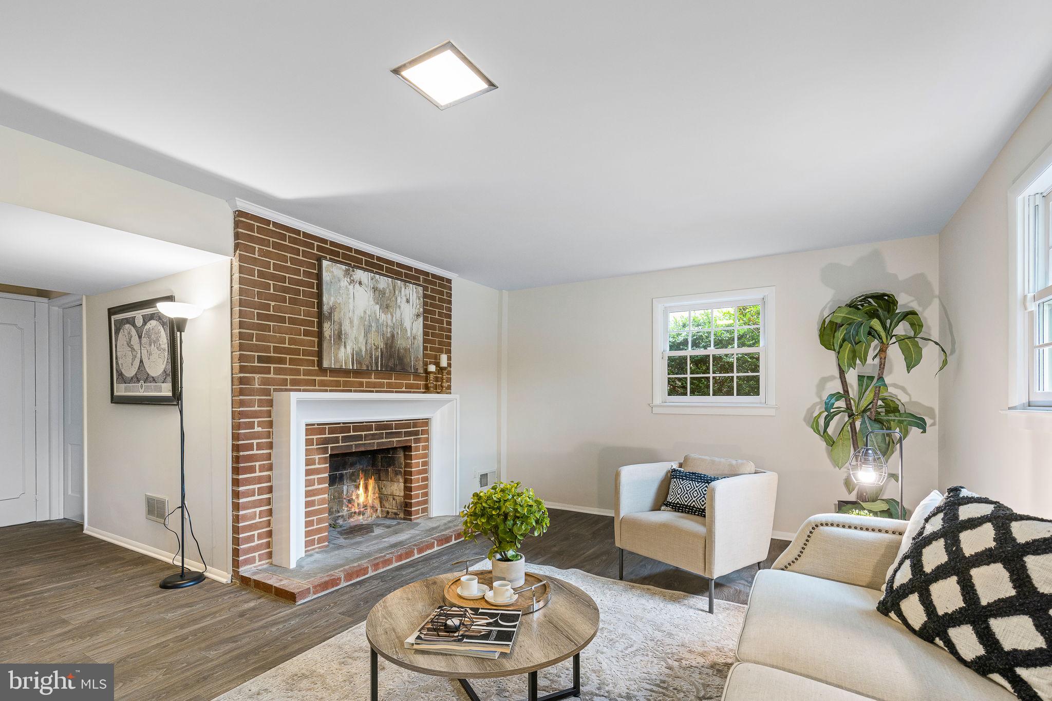 WEST SPRINGFIELD - Residential