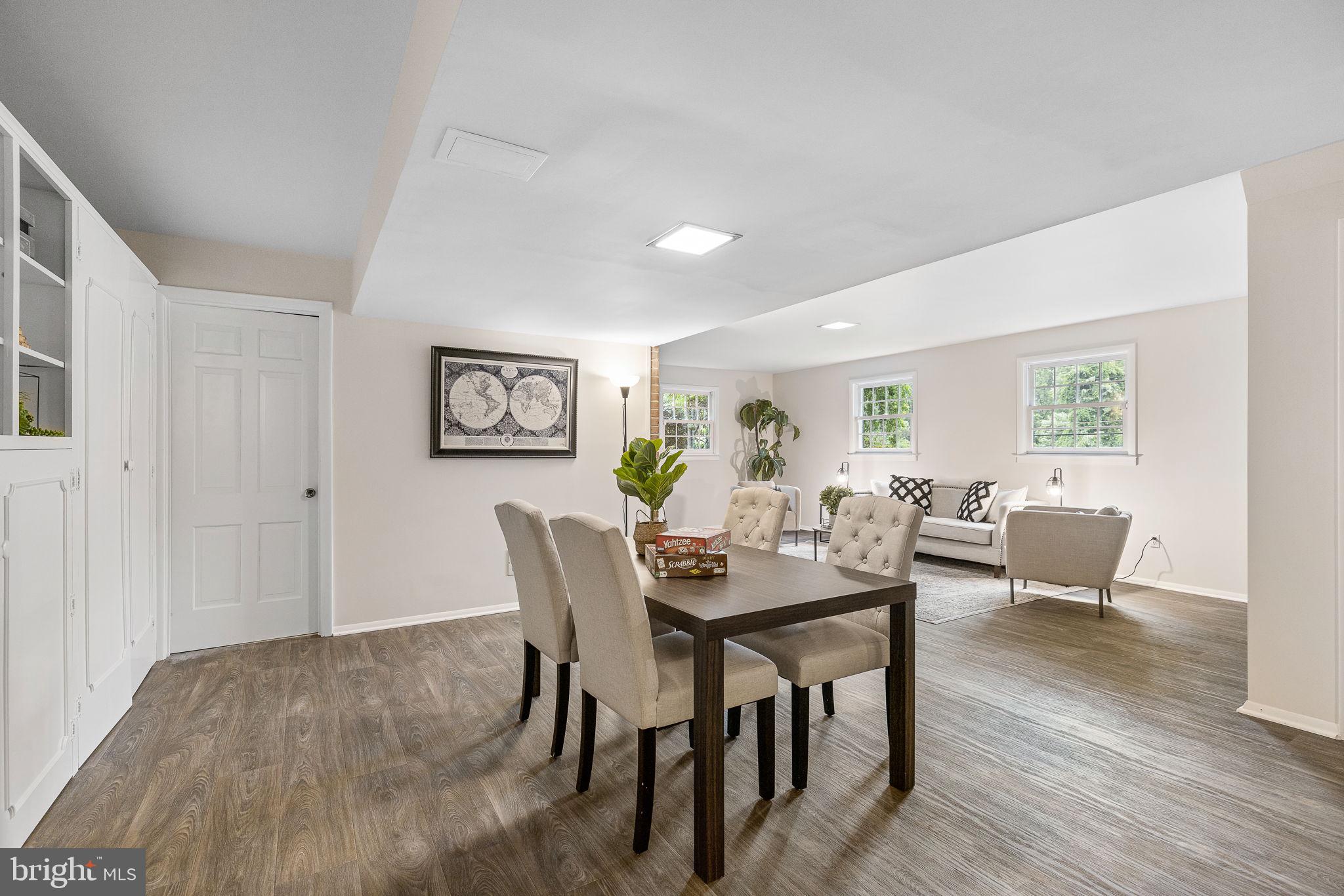 WEST SPRINGFIELD - Residential