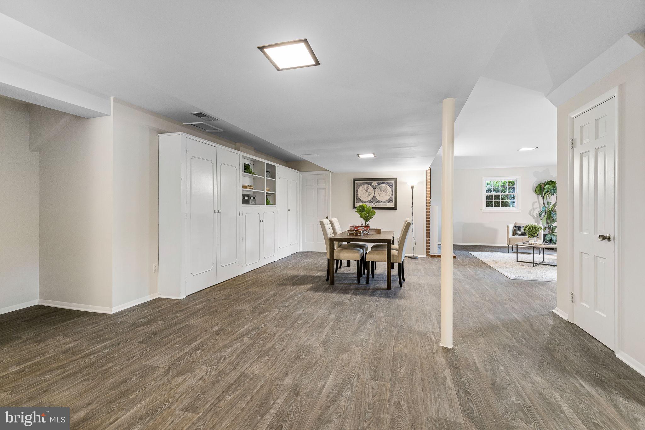 WEST SPRINGFIELD - Residential