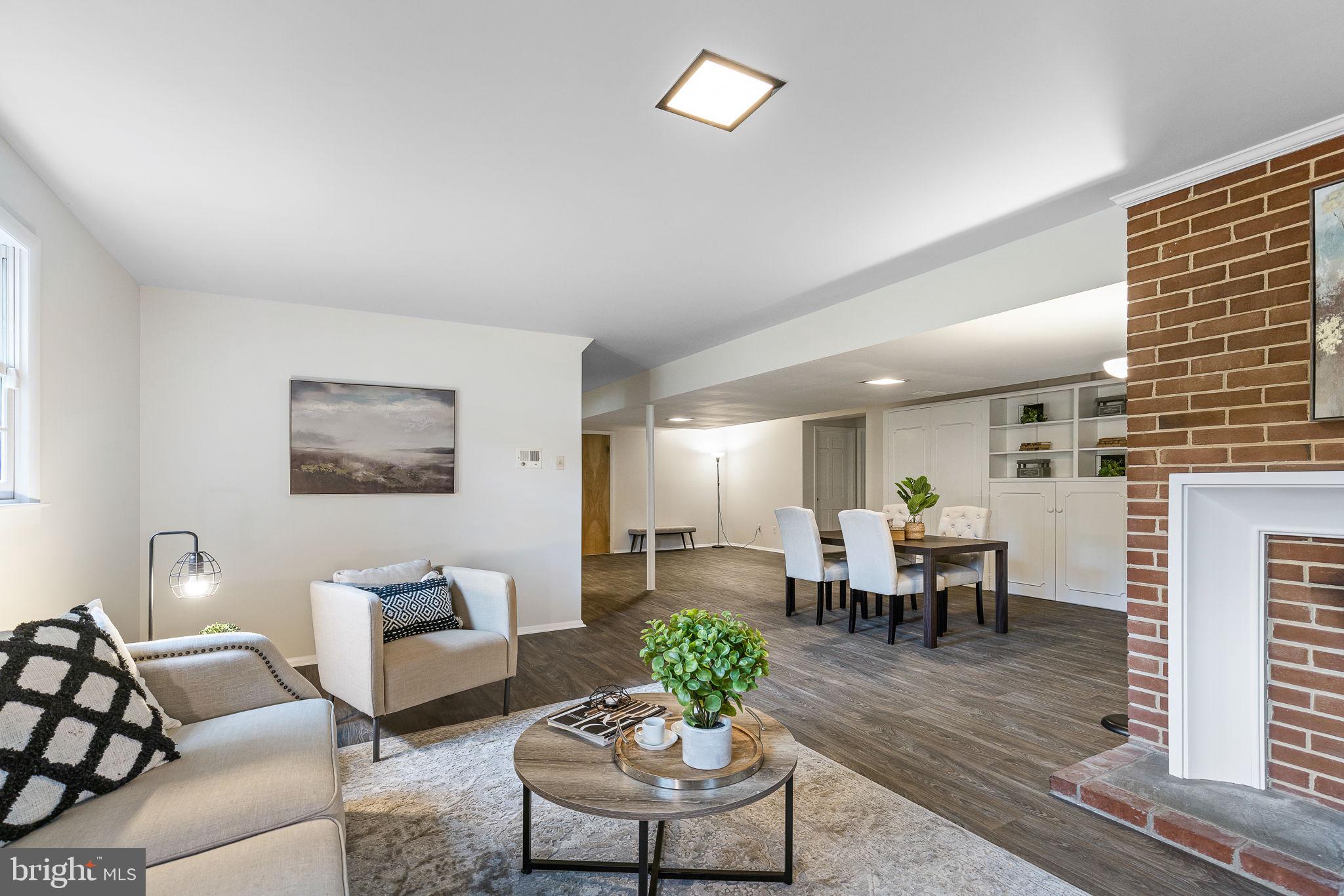 WEST SPRINGFIELD - Residential