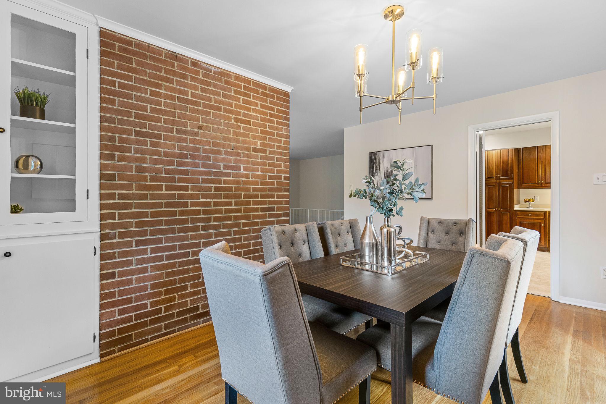 WEST SPRINGFIELD - Residential