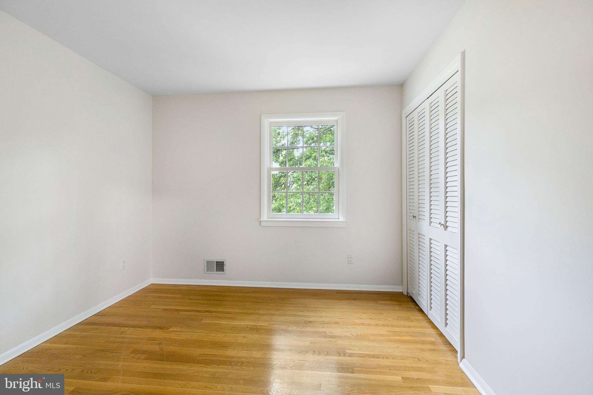 WEST SPRINGFIELD - Residential