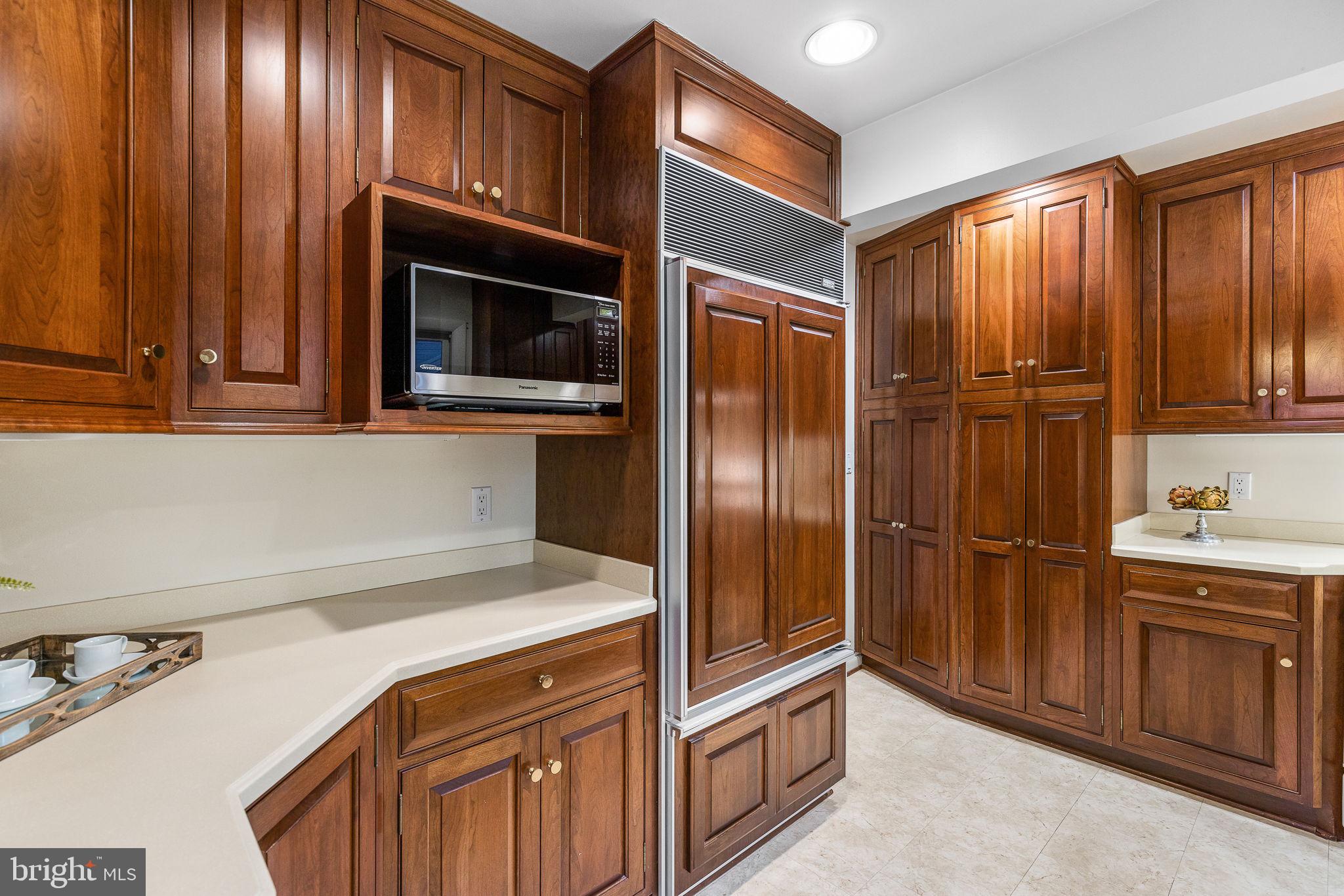 WEST SPRINGFIELD - Residential