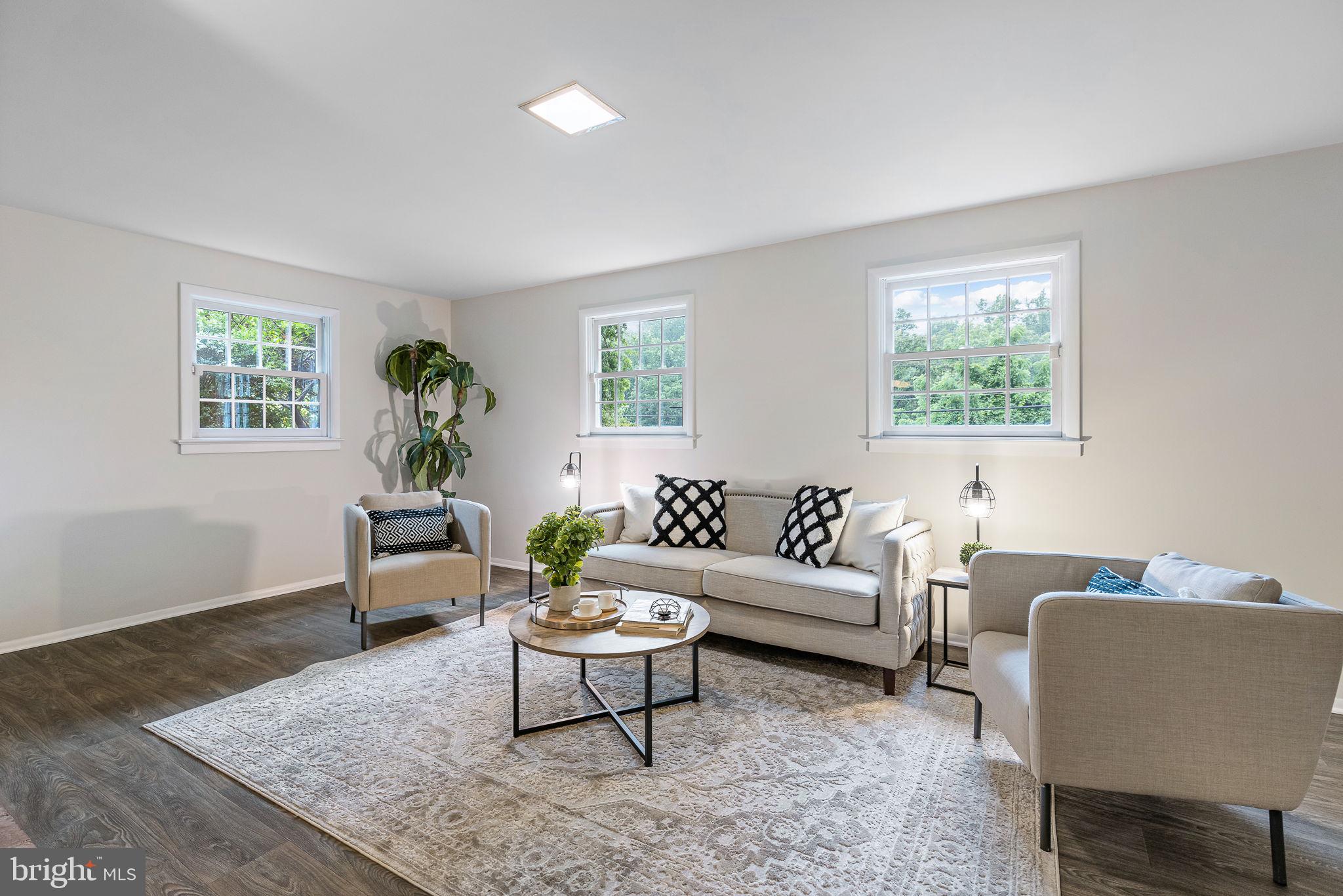 WEST SPRINGFIELD - Residential