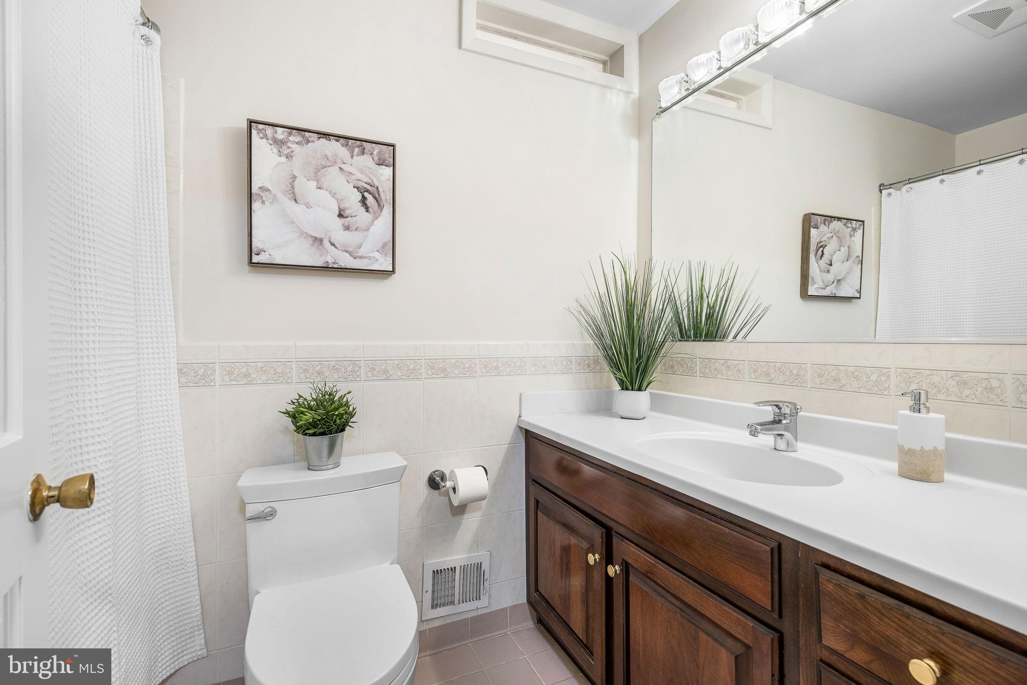 WEST SPRINGFIELD - Residential