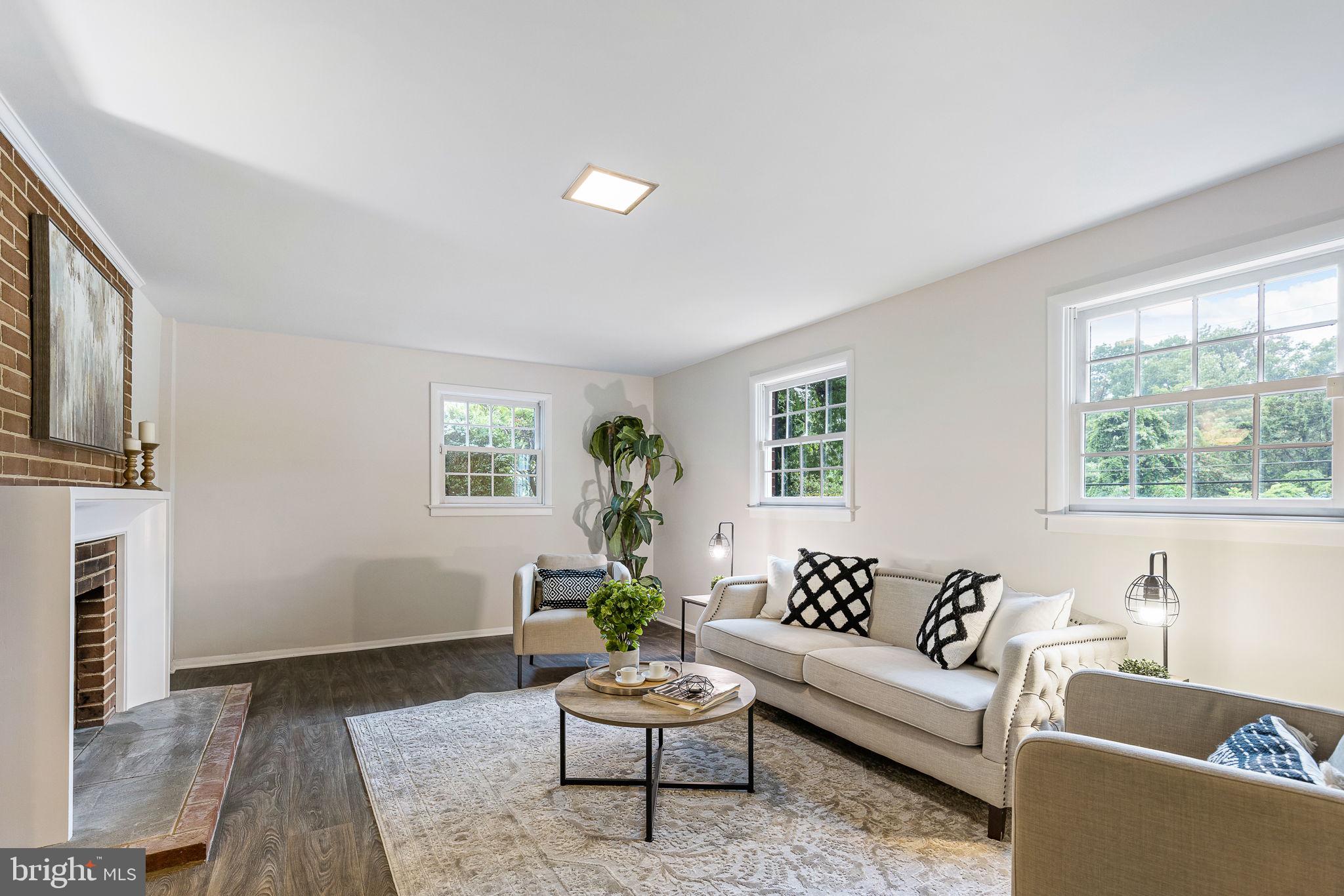 WEST SPRINGFIELD - Residential