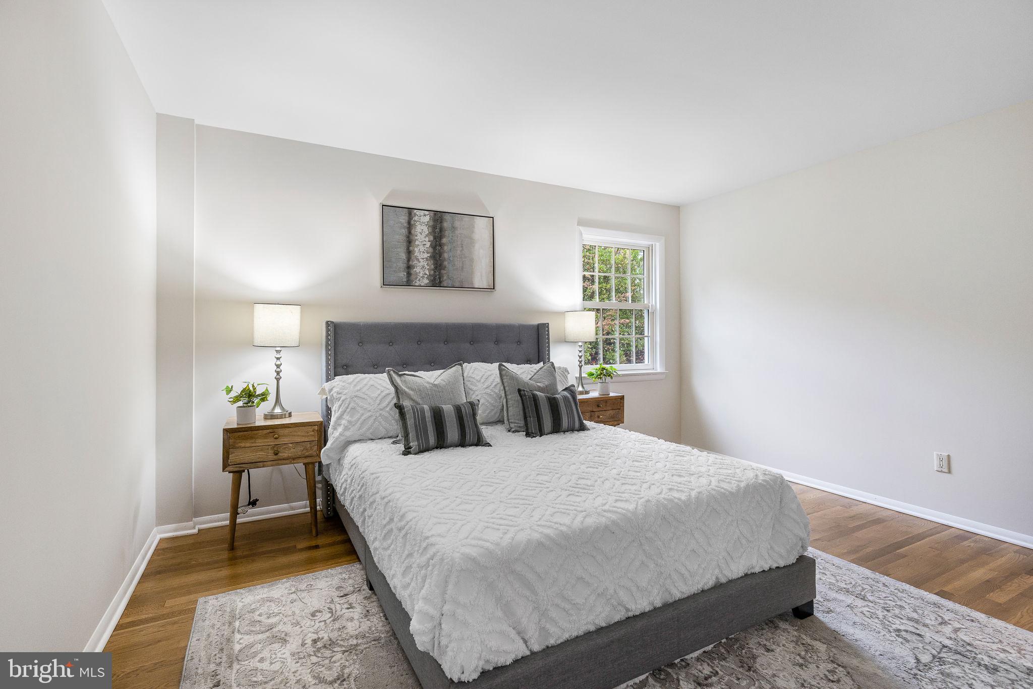 WEST SPRINGFIELD - Residential