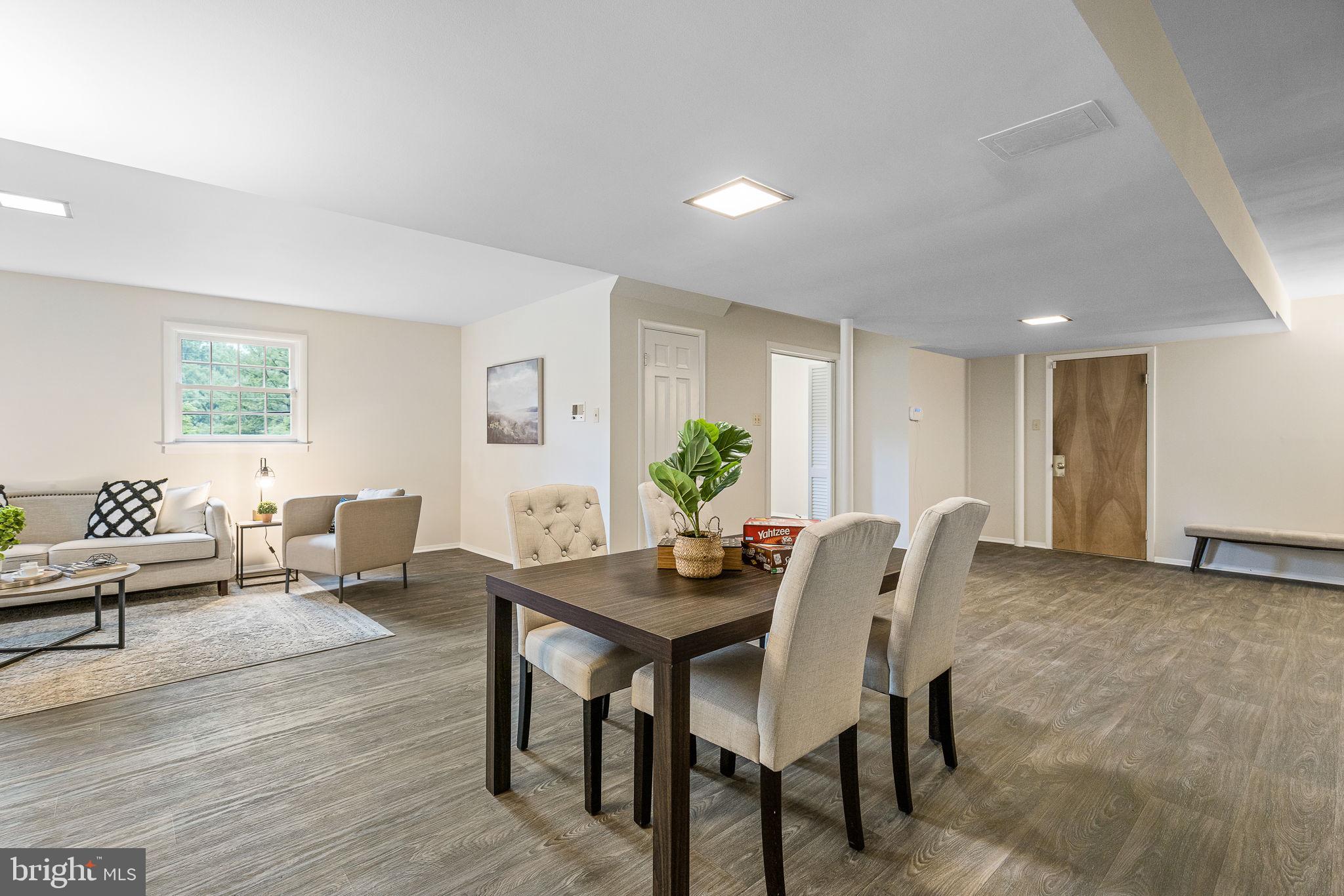 WEST SPRINGFIELD - Residential