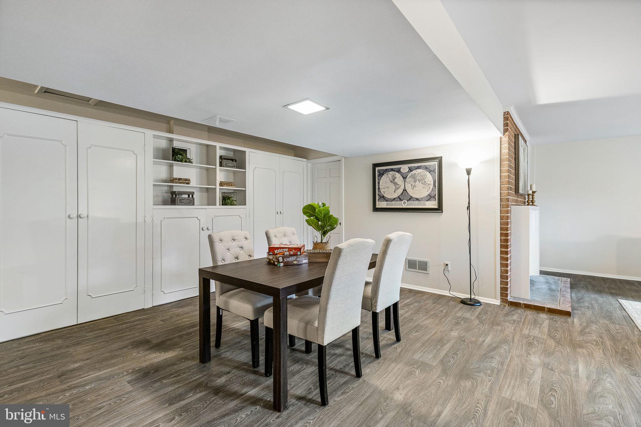 WEST SPRINGFIELD - Residential