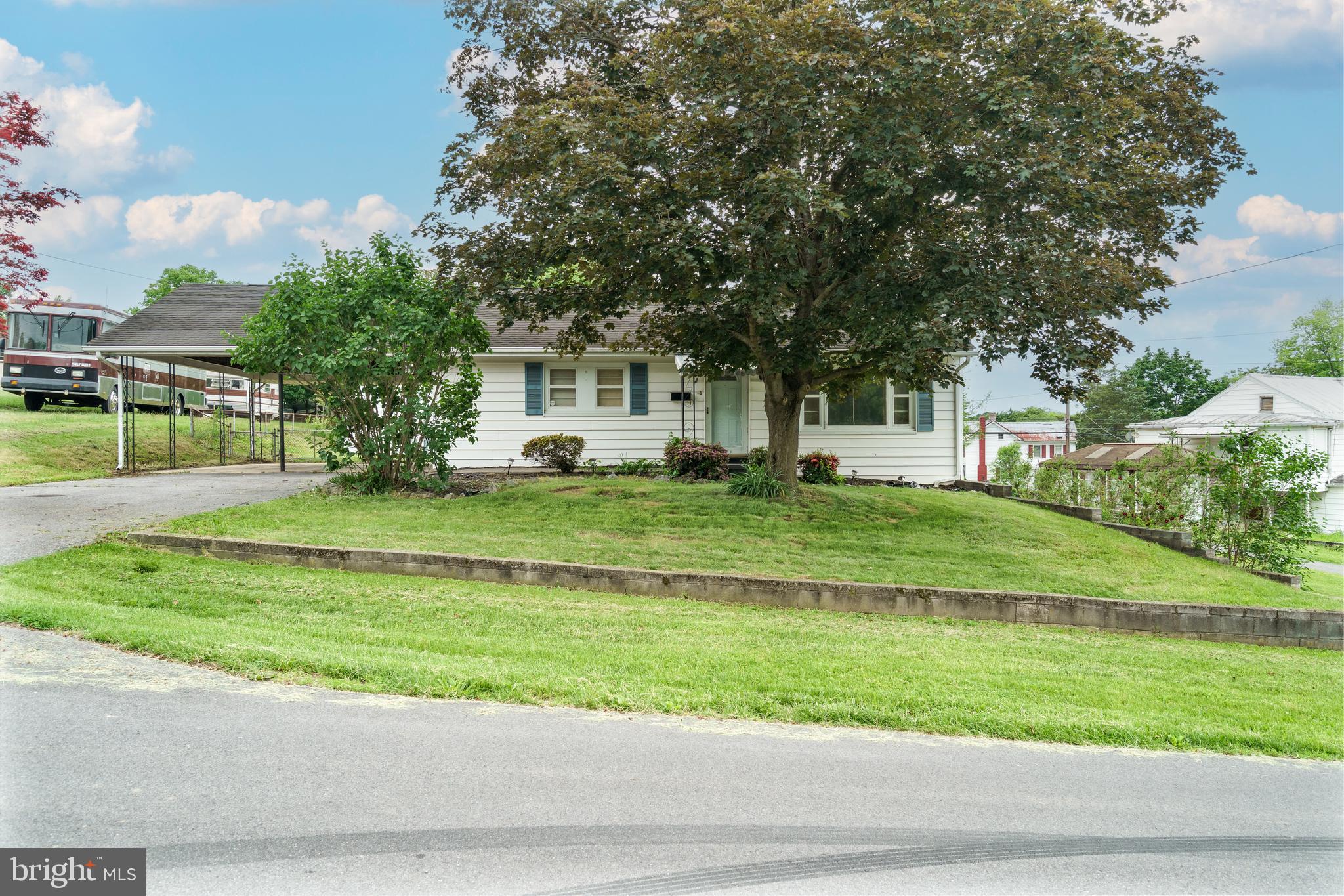 AIRLEY HEIGHTS - Residential