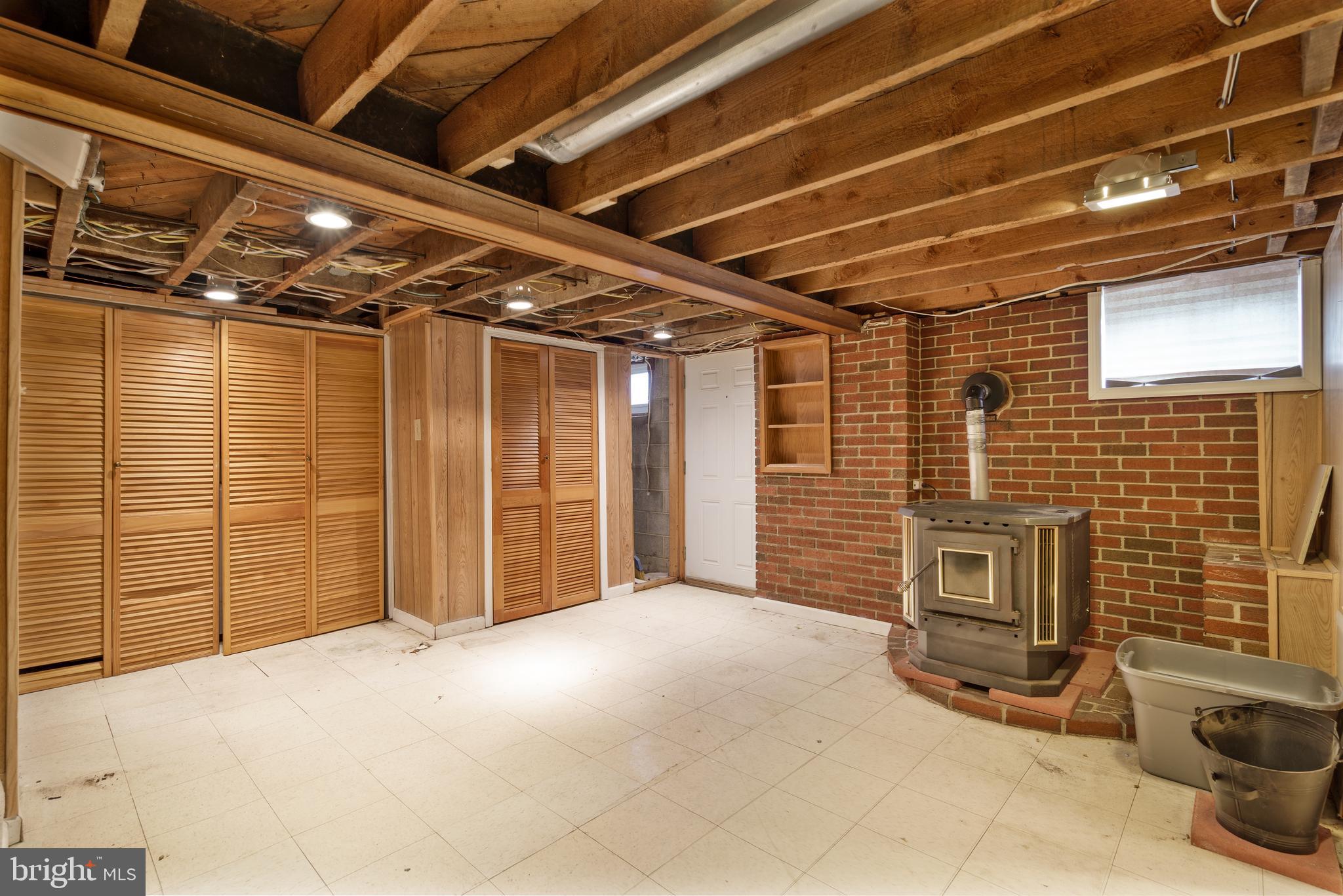 AIRLEY HEIGHTS - Residential