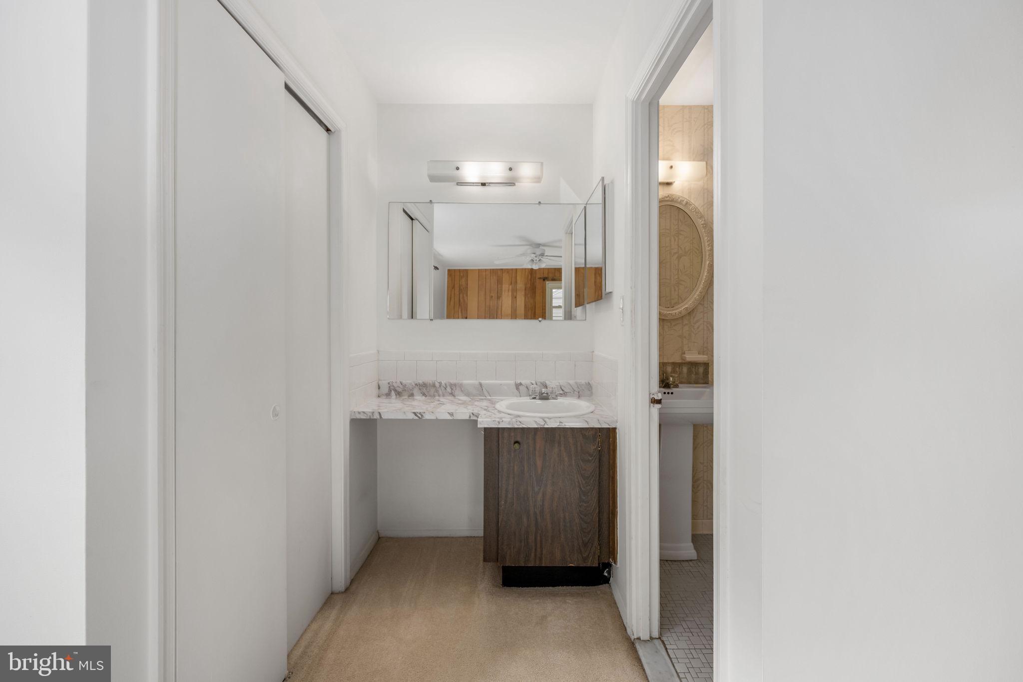 TIMOTHY PARK - Residential