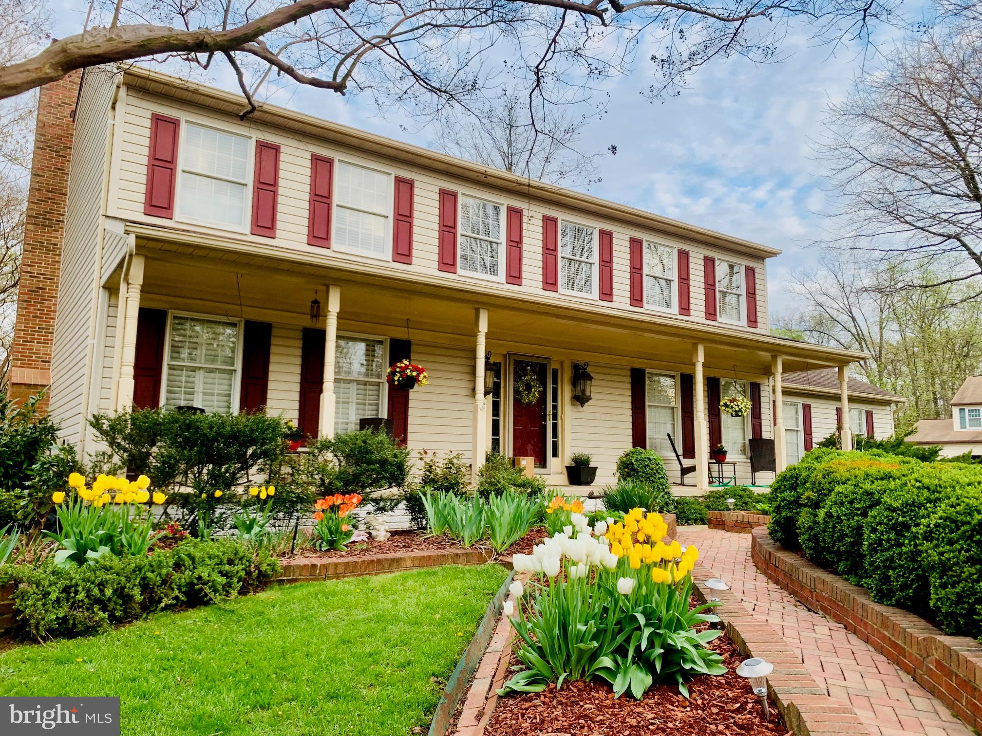 108 BRIARWOOD COURT